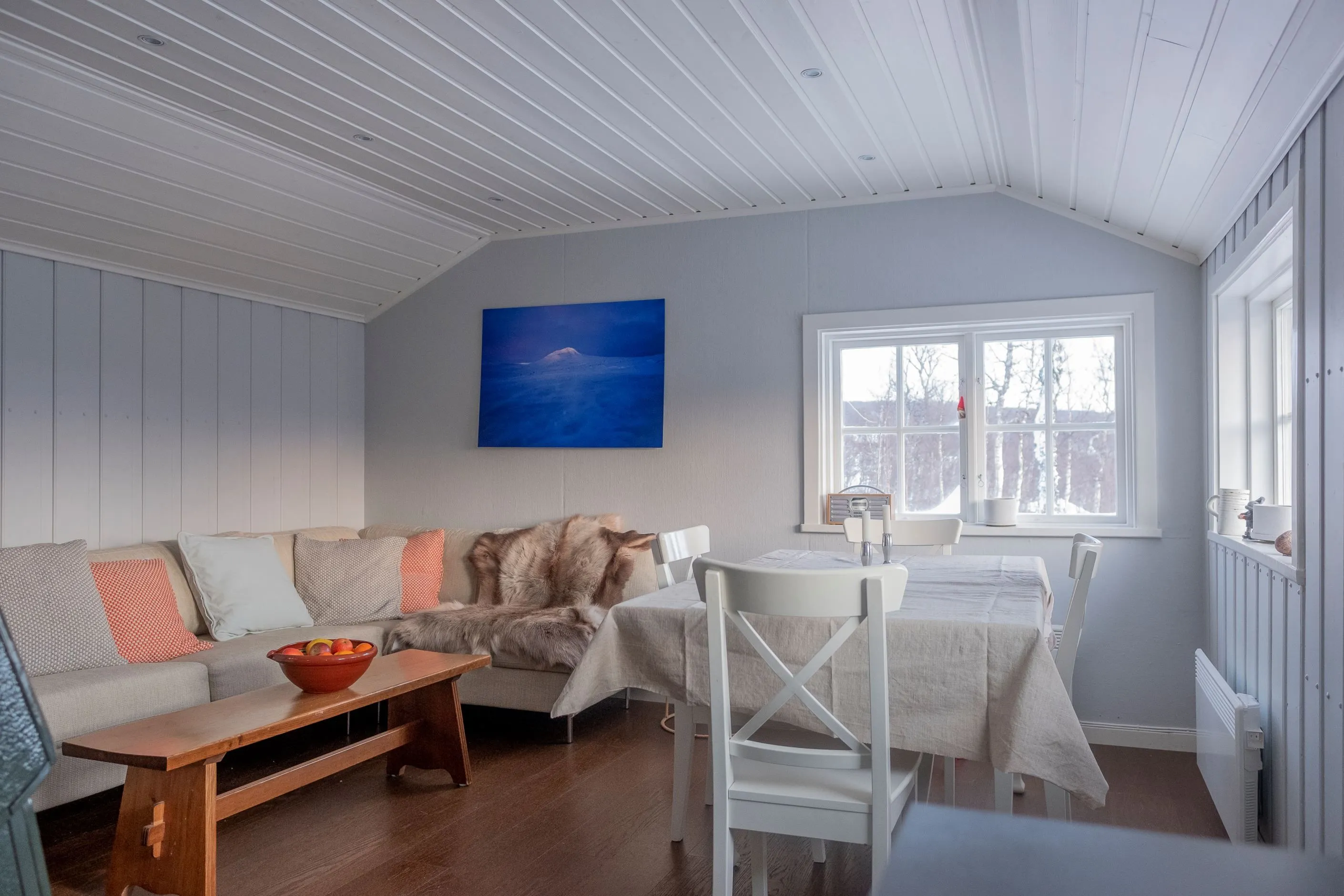 1950s 5-Bedroom Country House with Terrace in Scenic Tänndalen, Sweden - View image 15 of 37