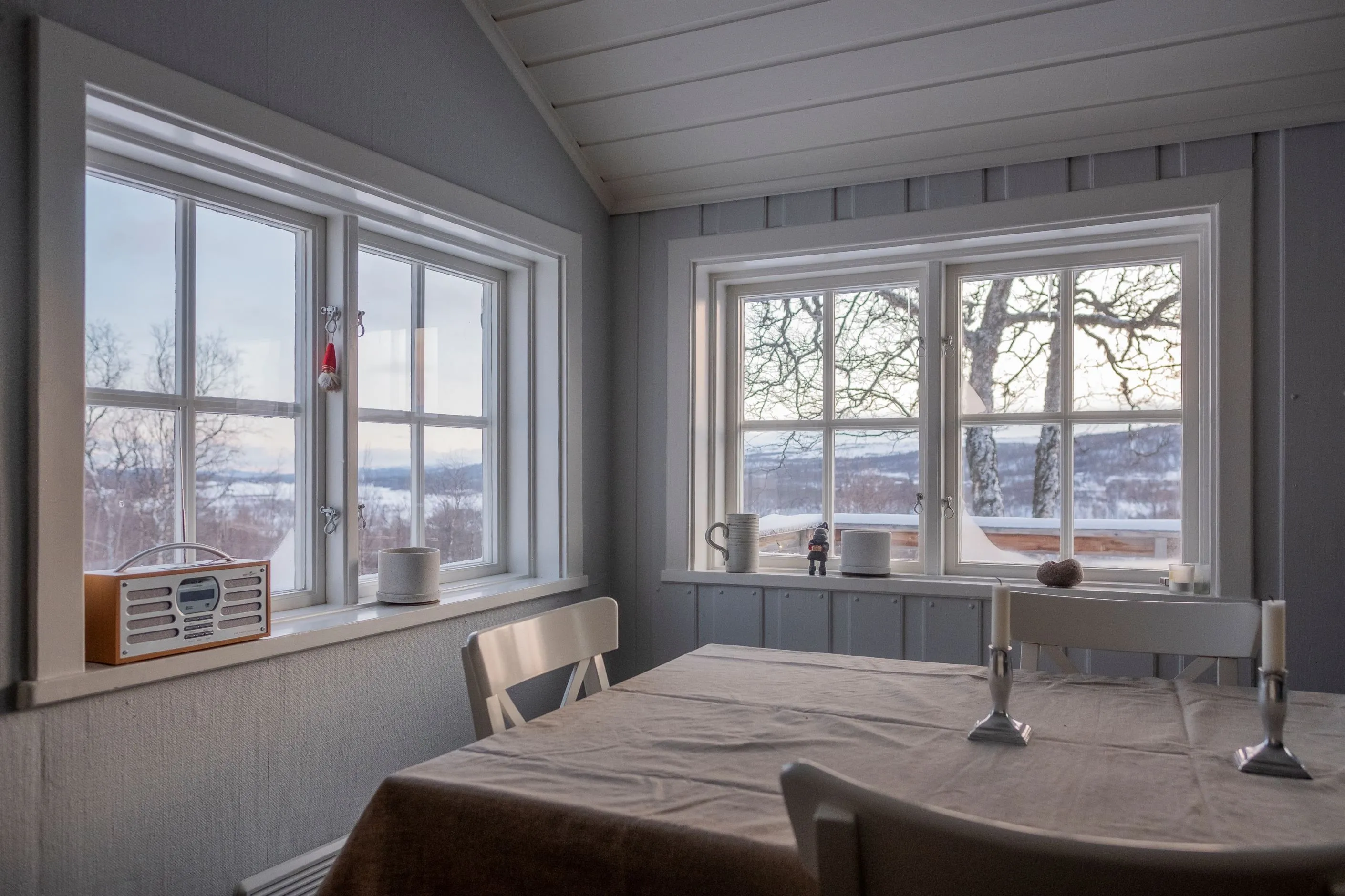 1950s 5-Bedroom Country House with Terrace in Scenic Tänndalen, Sweden - View image 17 of 37