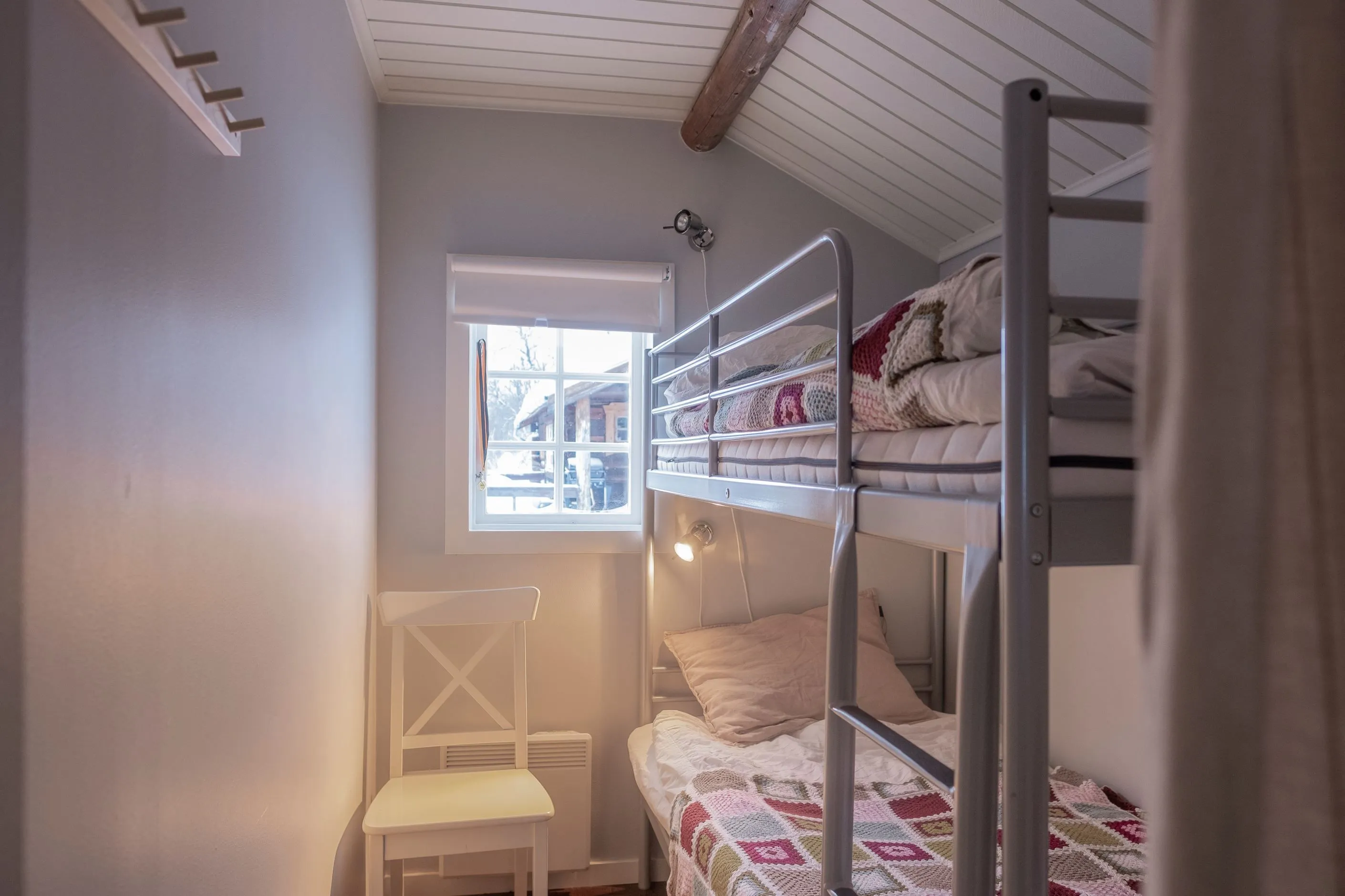 1950s 5-Bedroom Country House with Terrace in Scenic Tänndalen, Sweden - View image 20 of 37