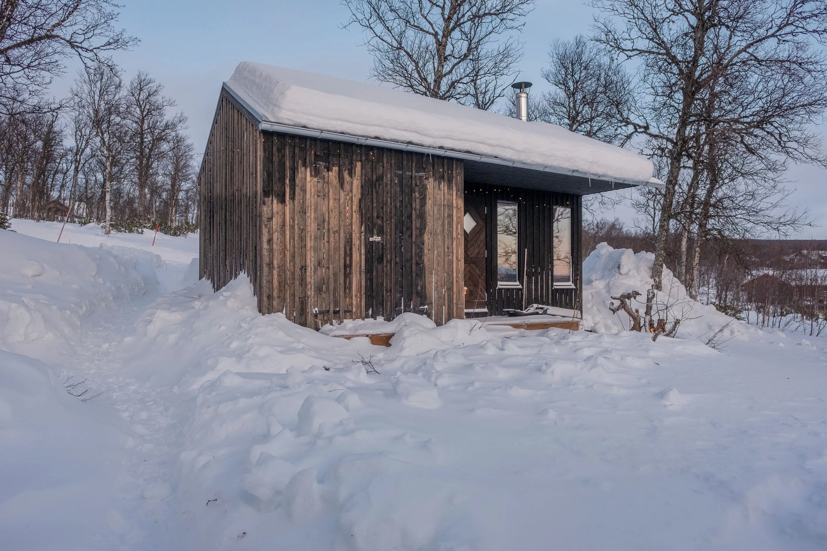 1950s 5-Bedroom Country House with Terrace in Scenic Tänndalen, Sweden - View image 25 of 37