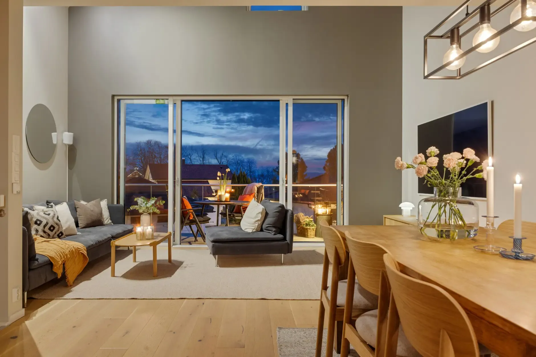 Contemporary 4-Bedroom Townhouse with Fjord Views in Trøndelag - View image 8 of 40