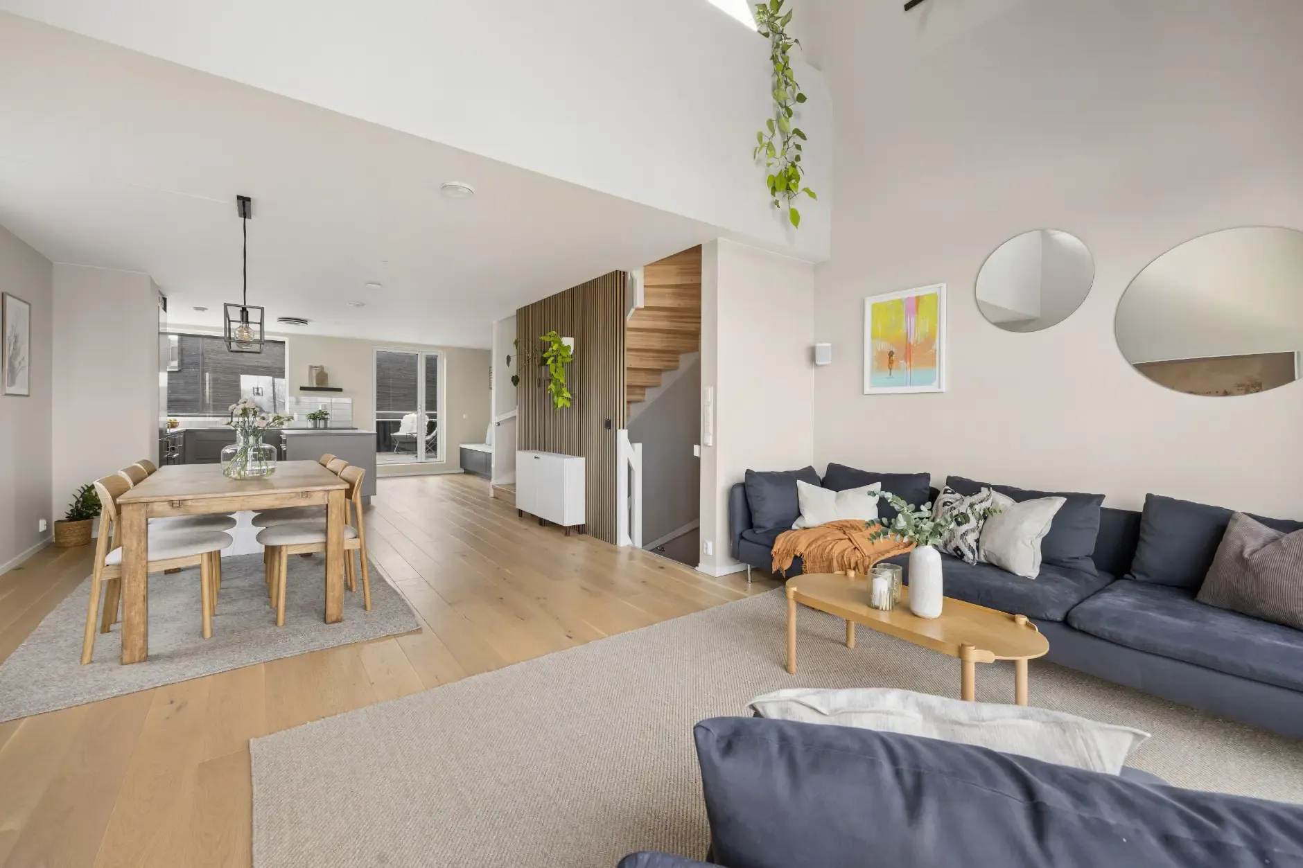 Contemporary 4-Bedroom Townhouse with Fjord Views in Trøndelag - View image 15 of 40