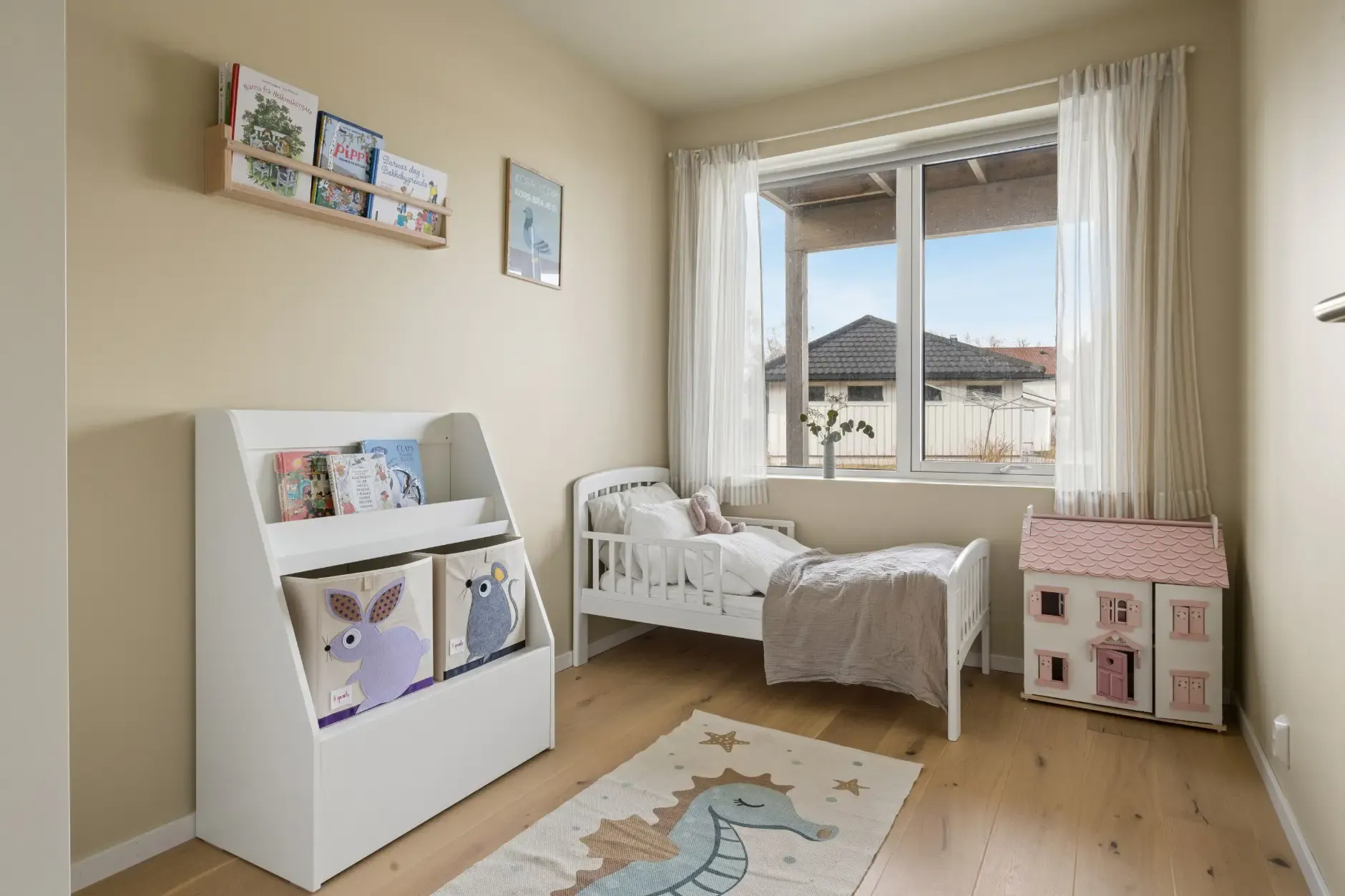 Contemporary 4-Bedroom Townhouse with Fjord Views in Trøndelag - View image 33 of 40