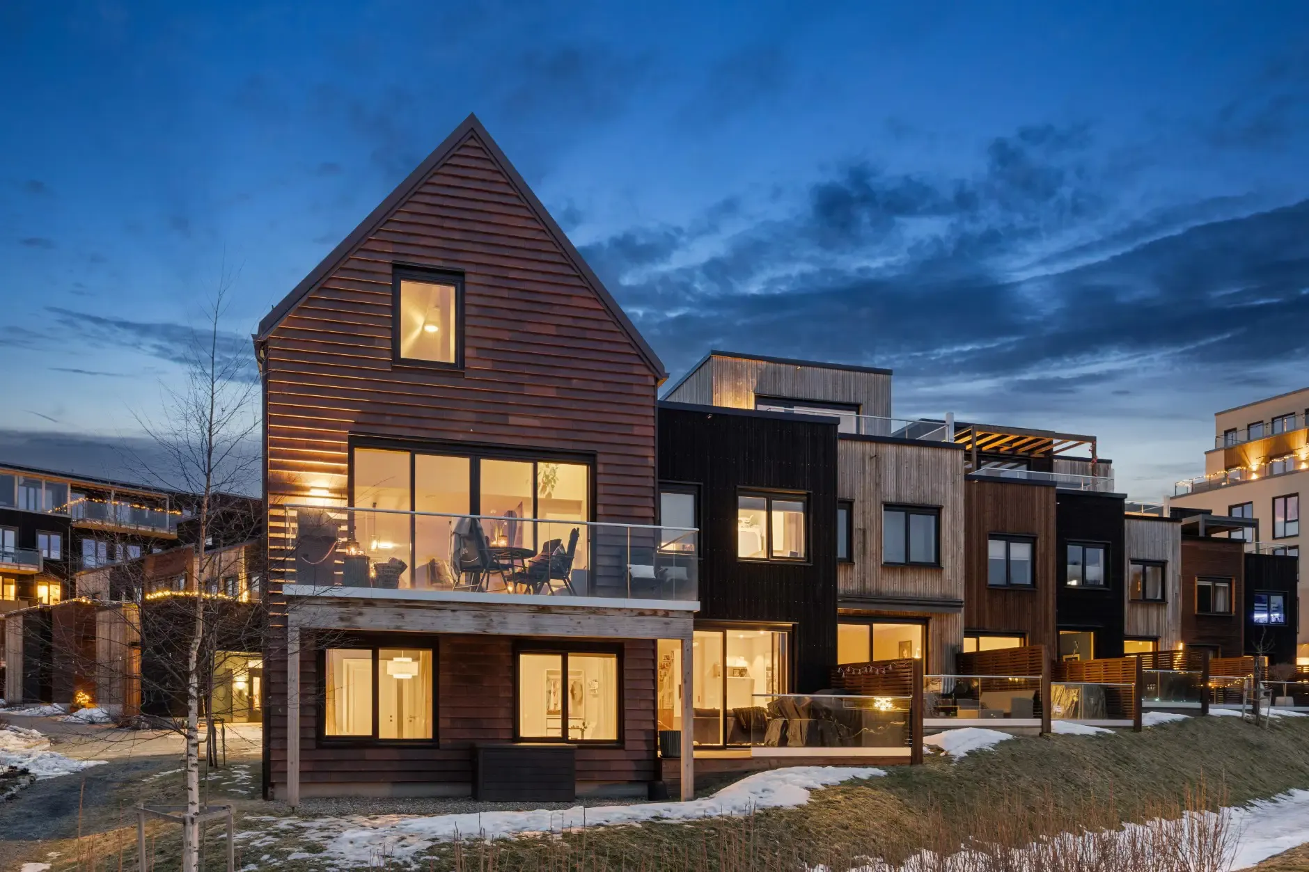 Contemporary 4-Bedroom Townhouse with Fjord Views in Trøndelag - View image 36 of 40