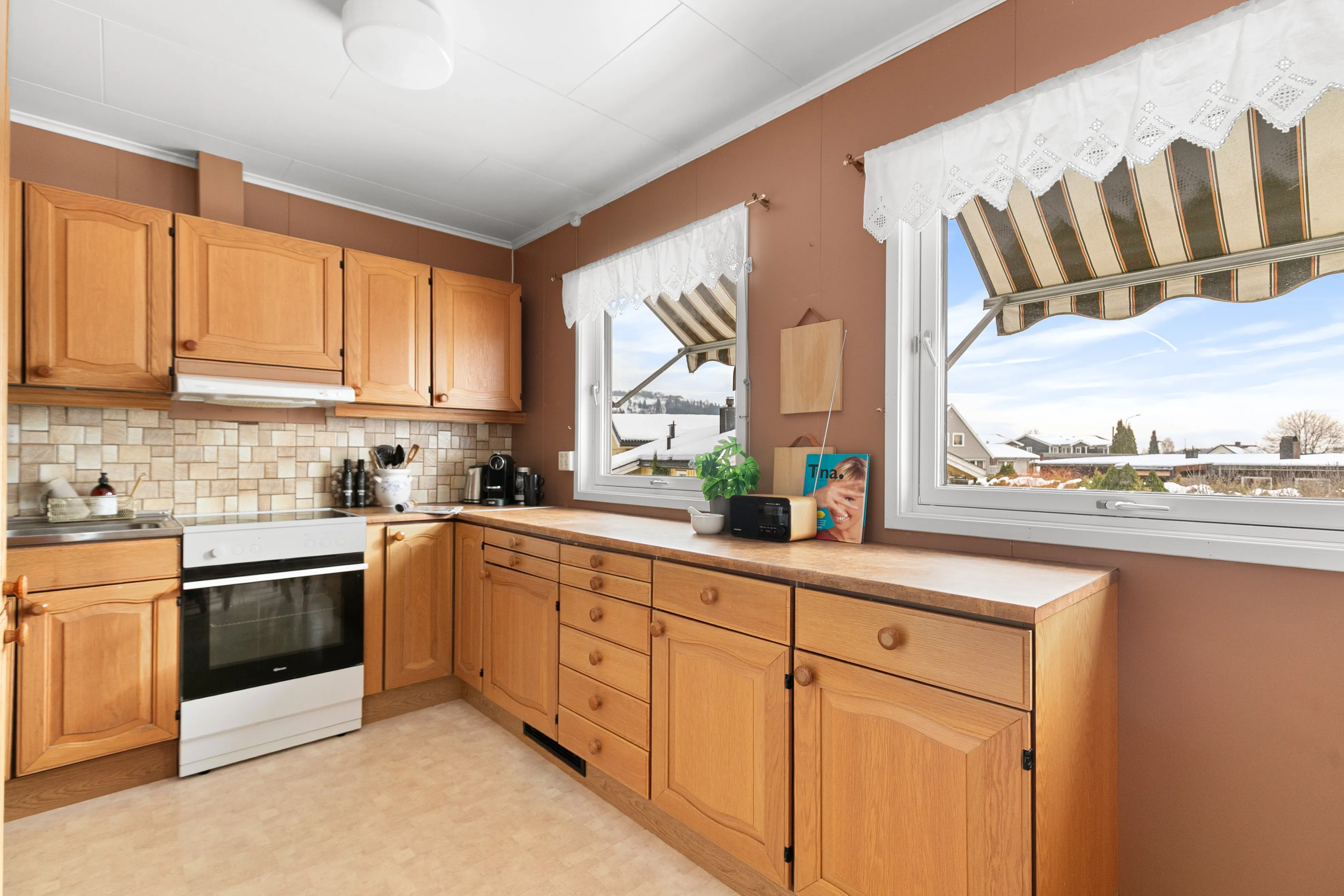 Spacious 4-Bedroom House with Expansive Garden in Family-Friendly Brumunddal - View image 21 of 46