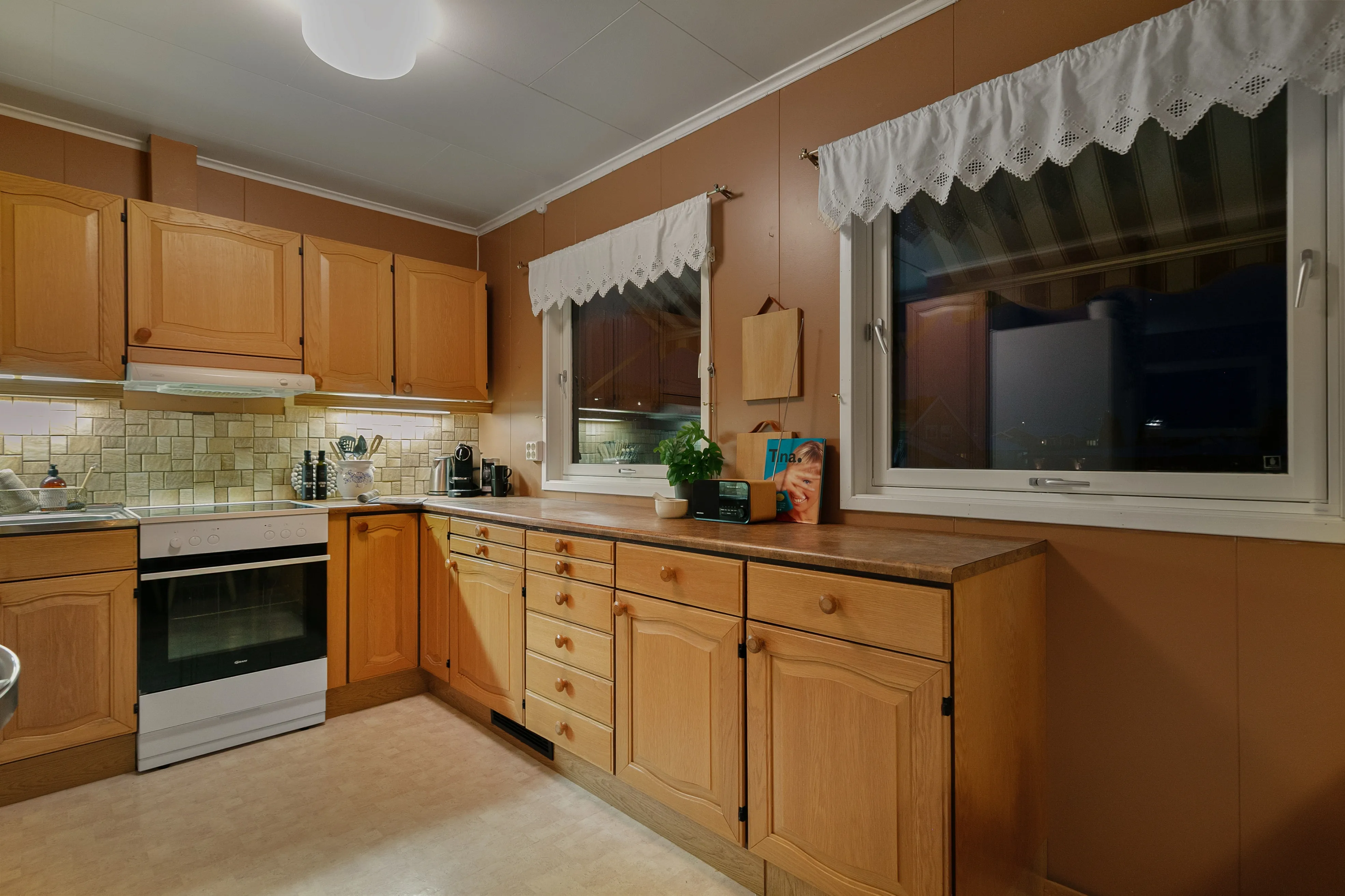 Spacious 4-Bedroom House with Expansive Garden in Family-Friendly Brumunddal - View image 22 of 46