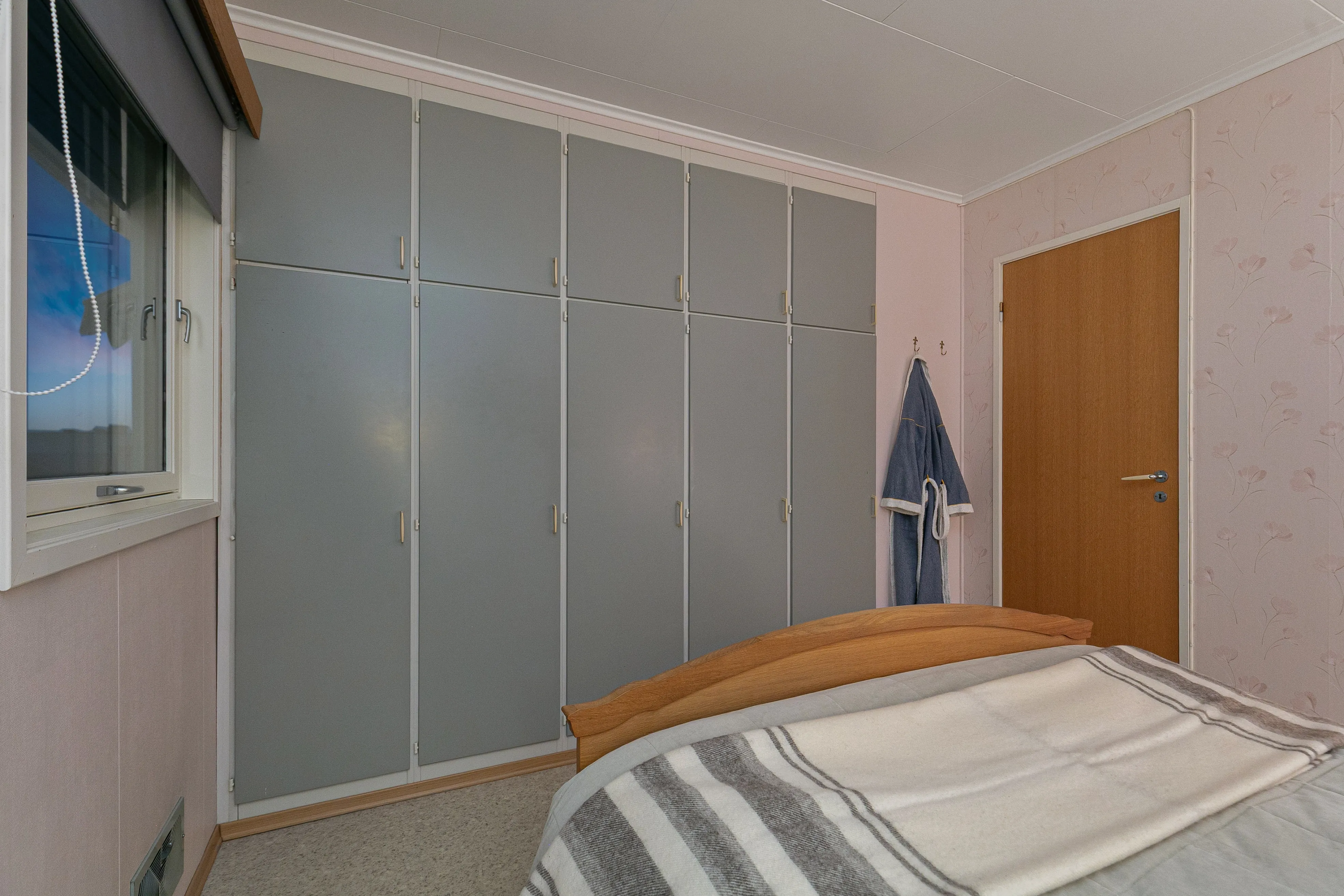 Spacious 4-Bedroom House with Expansive Garden in Family-Friendly Brumunddal - View image 28 of 46