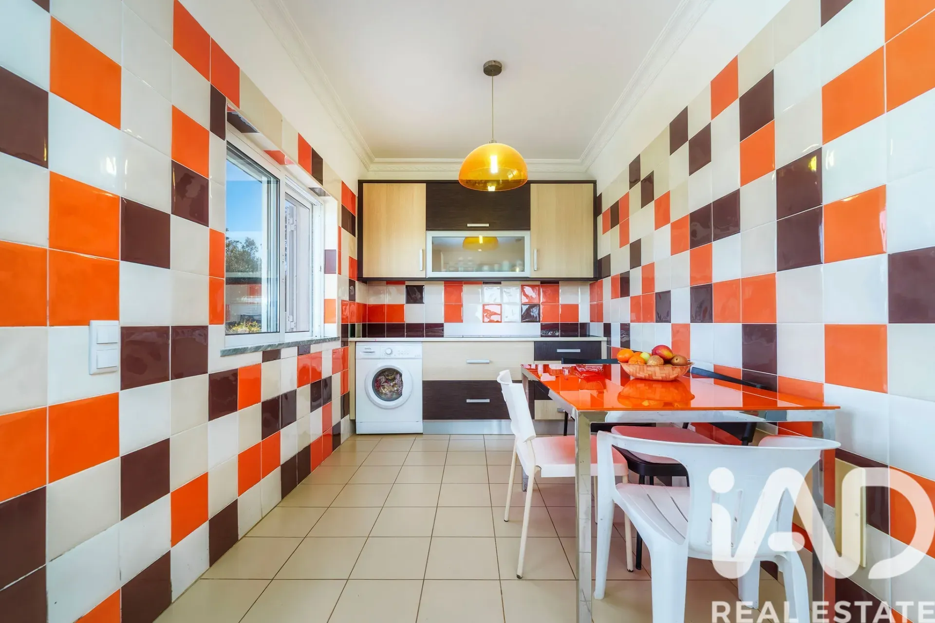 Contemporary 3-Bedroom House with Pool and Ruin in Santa Bárbara de Nexe - View image 28 of 37