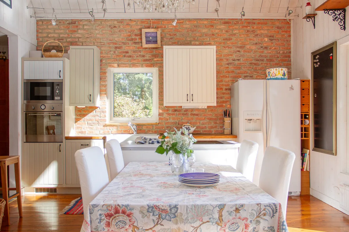 Scenic Swedish Retreat with Expansive Garden and Terrace in Långgarn - View image 6 of 39