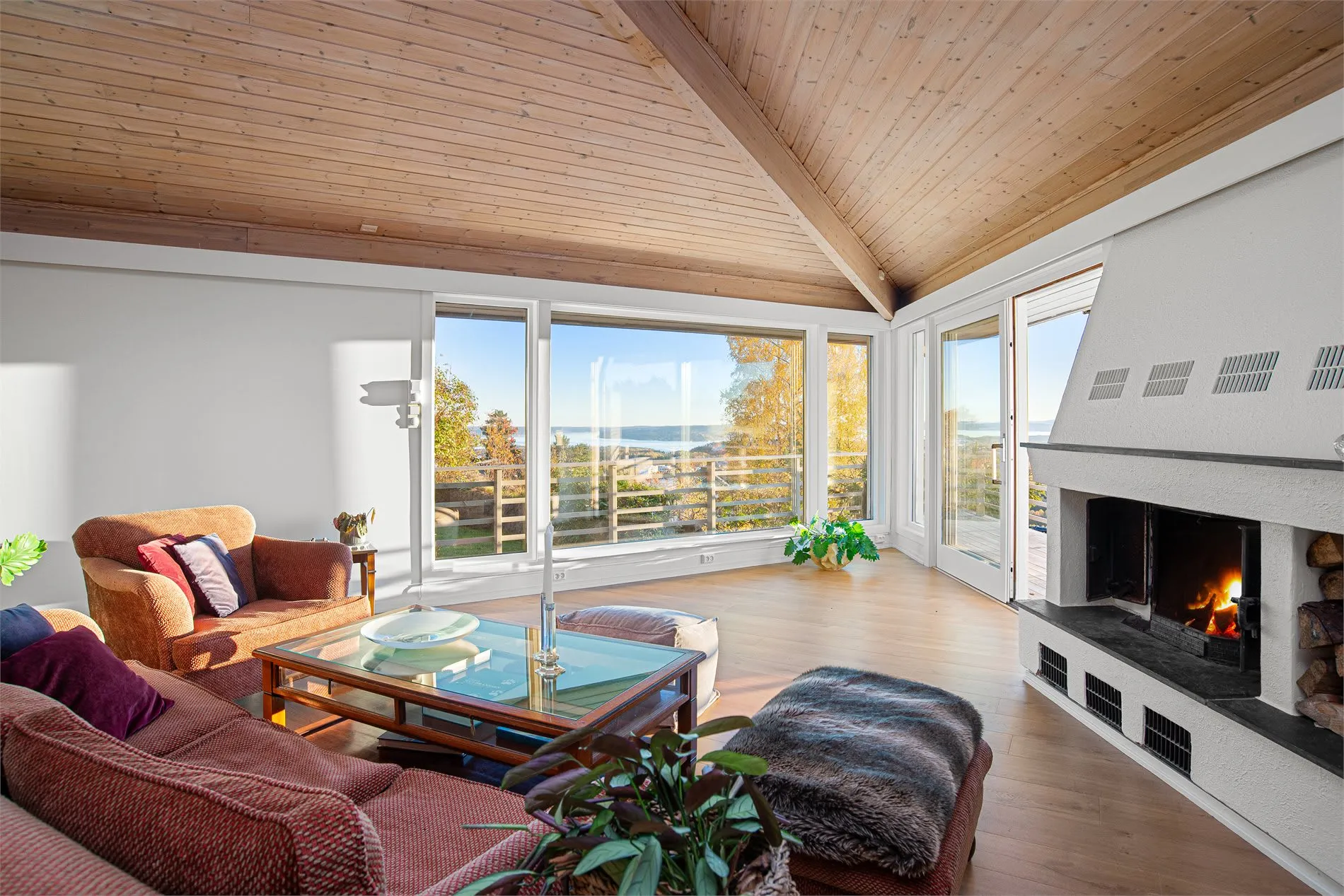 4-Bedroom House with Expansive Garden in Oslo's Prestigious Holmenkollen - View image 18 of 57