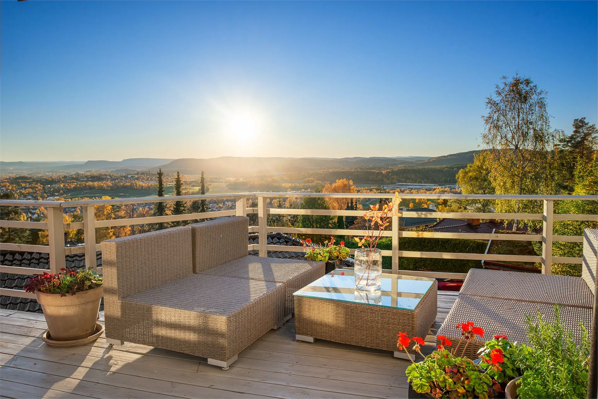 4-Bedroom House with Expansive Garden in Oslo's Prestigious Holmenkollen - View image 25 of 57