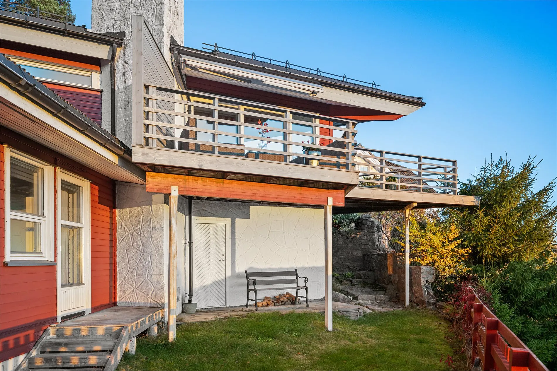 4-Bedroom House with Expansive Garden in Oslo's Prestigious Holmenkollen - View image 28 of 57