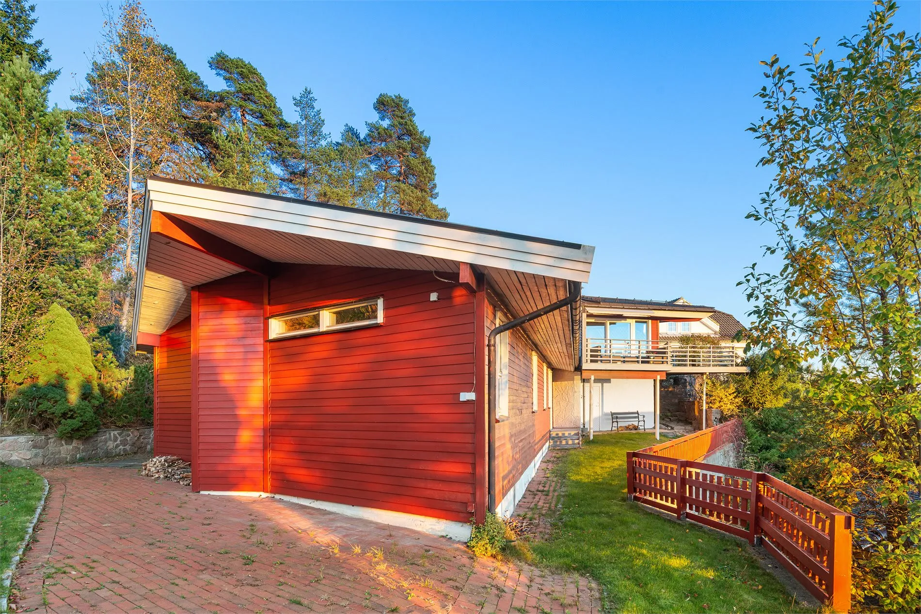 4-Bedroom House with Expansive Garden in Oslo's Prestigious Holmenkollen - View image 30 of 57