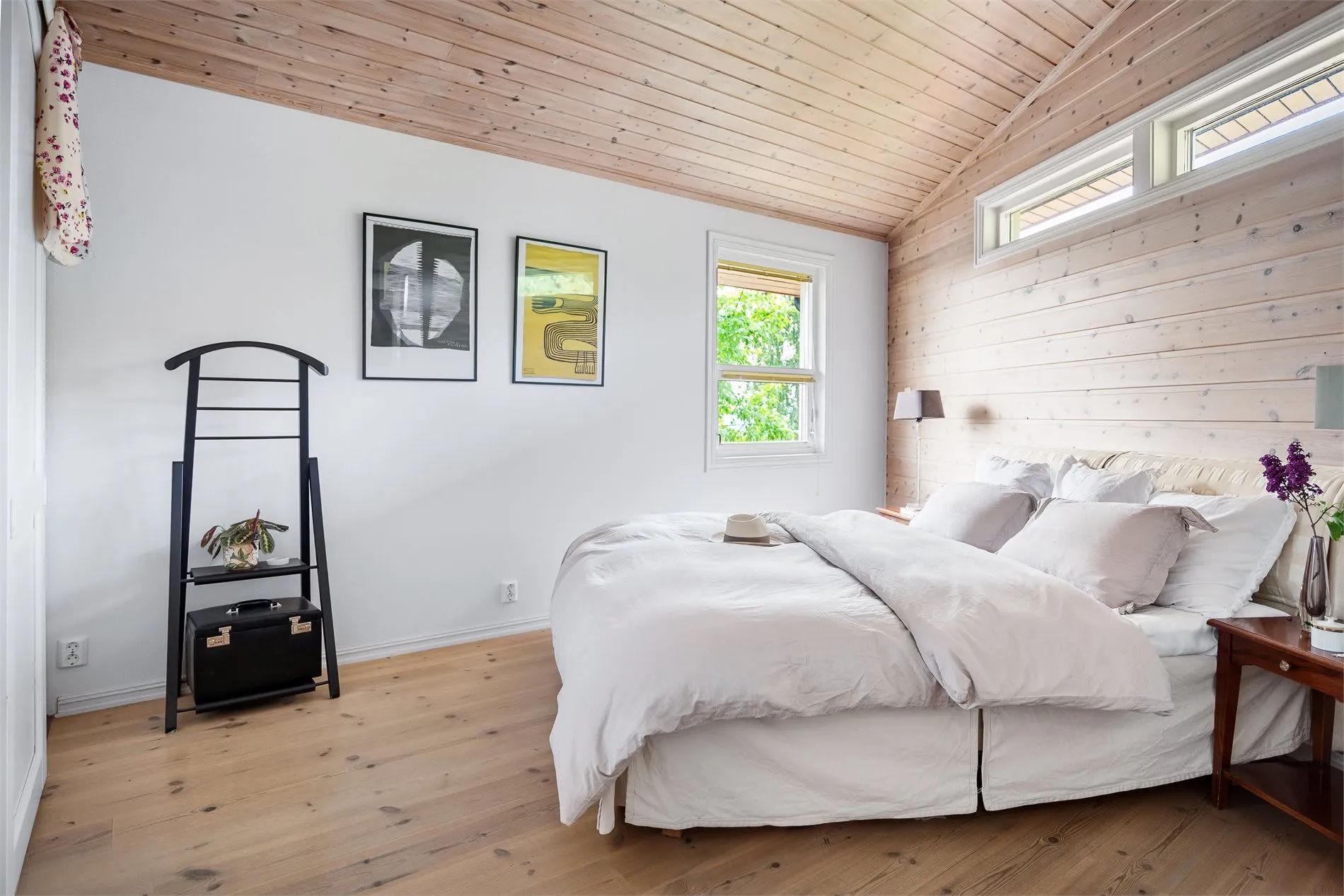 4-Bedroom House with Expansive Garden in Oslo's Prestigious Holmenkollen - View image 34 of 57