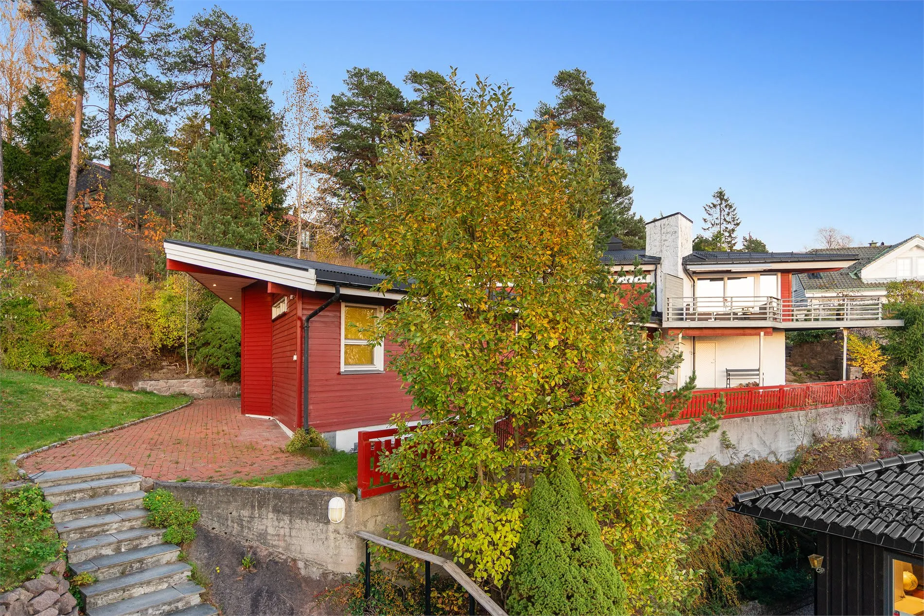 4-Bedroom House with Expansive Garden in Oslo's Prestigious Holmenkollen - View image 51 of 57