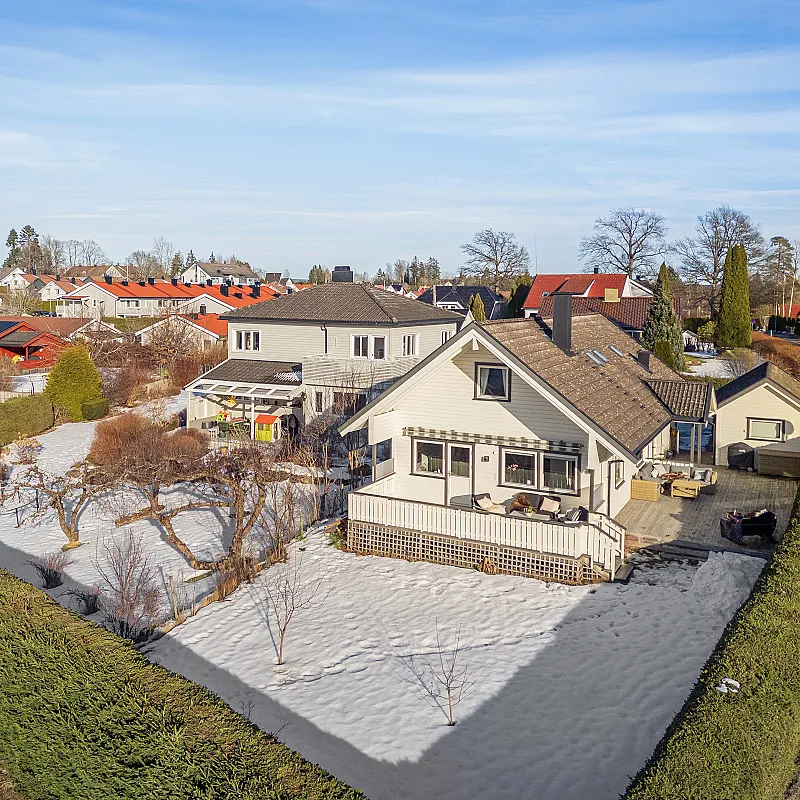 Spacious 3-Bedroom House with Large Terrace Near Ski Centre, Norway