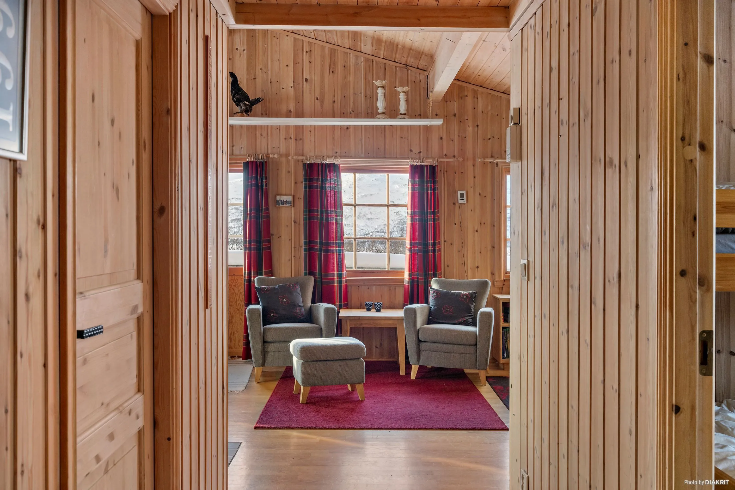 1980s Swedish Country House with Terrace and Expansive Lot in Överuman - View image 25 of 33