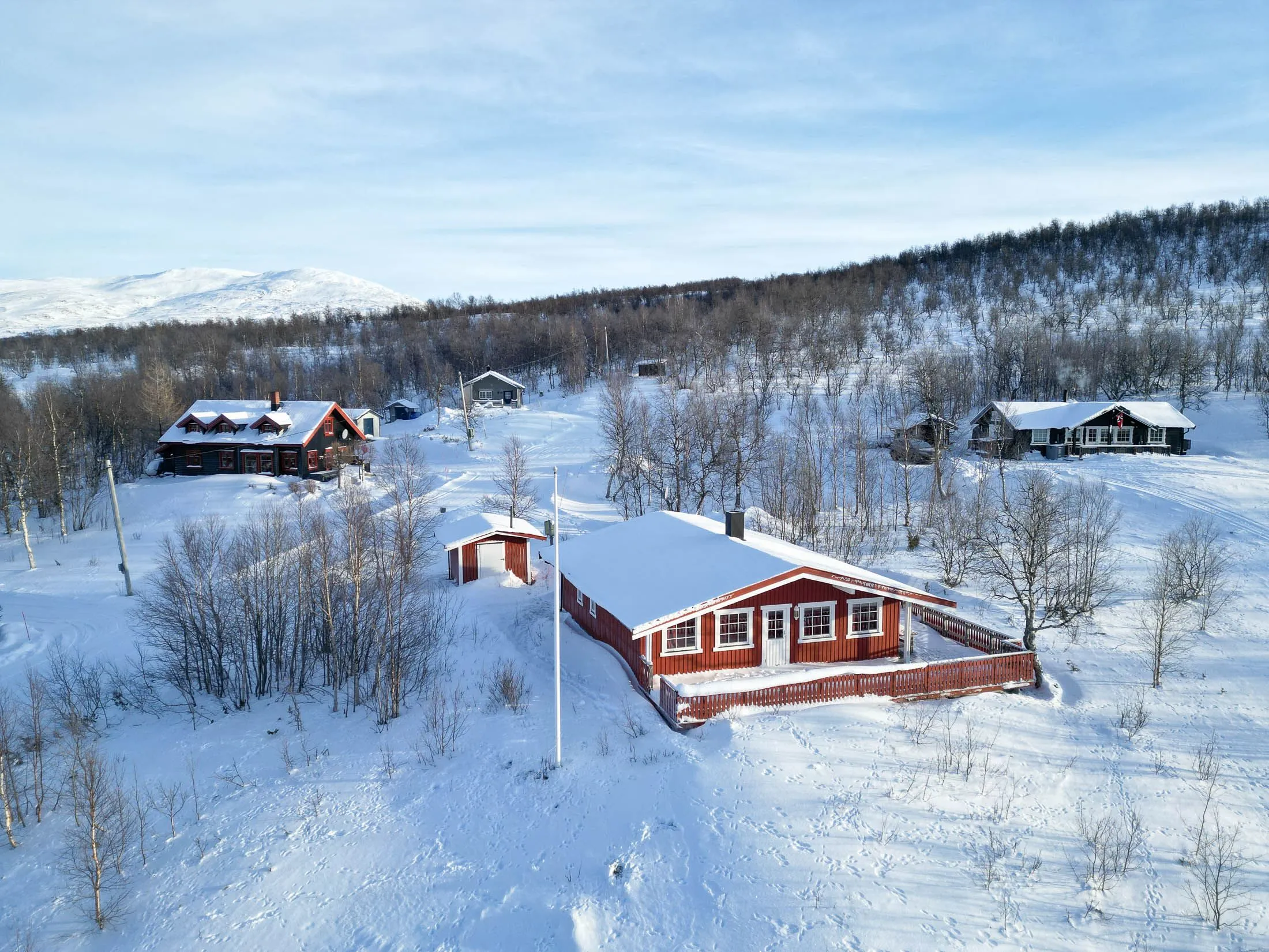 1980s Swedish Country House with Terrace and Expansive Lot in Överuman - View image 27 of 33