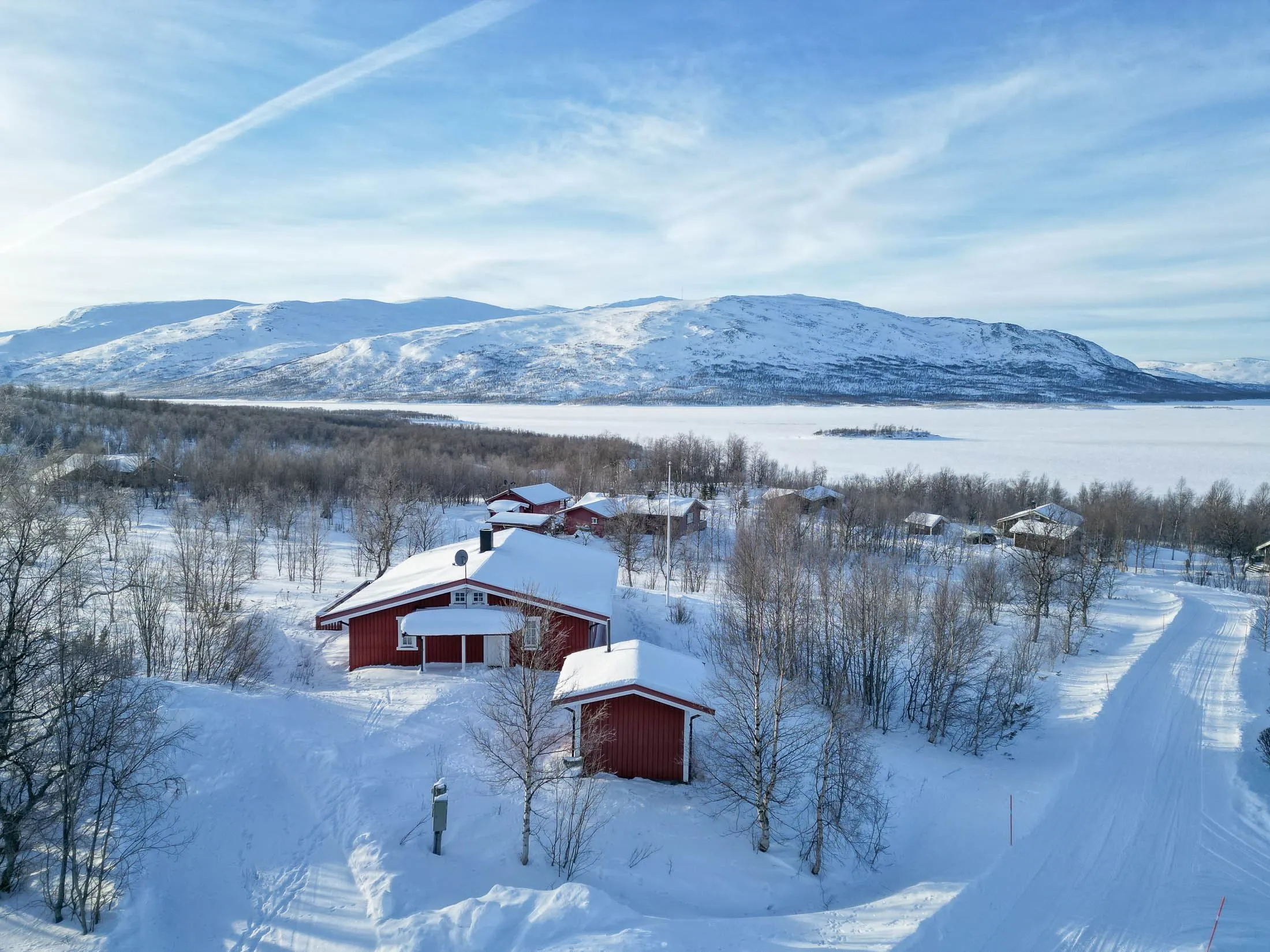 1980s Swedish Country House with Terrace and Expansive Lot in Överuman - View image 28 of 33