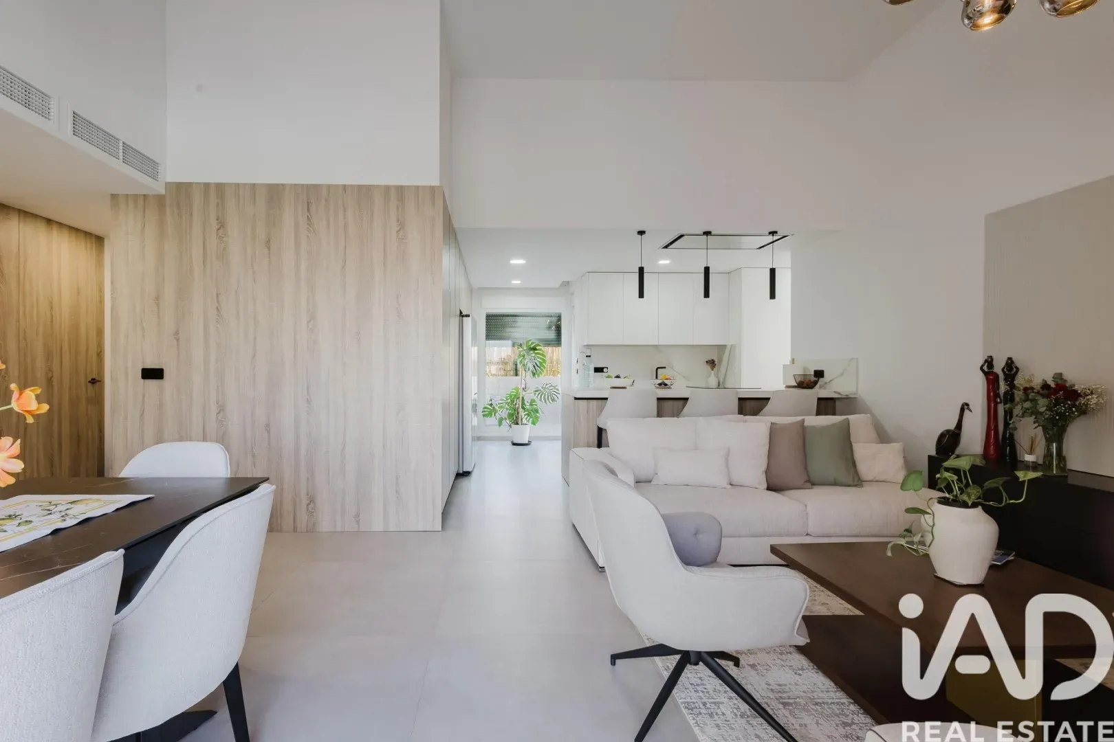 Modern 4-Bed Villa with Pool in Prestigious La Finca Golf, Algorfa - View image 20 of 30