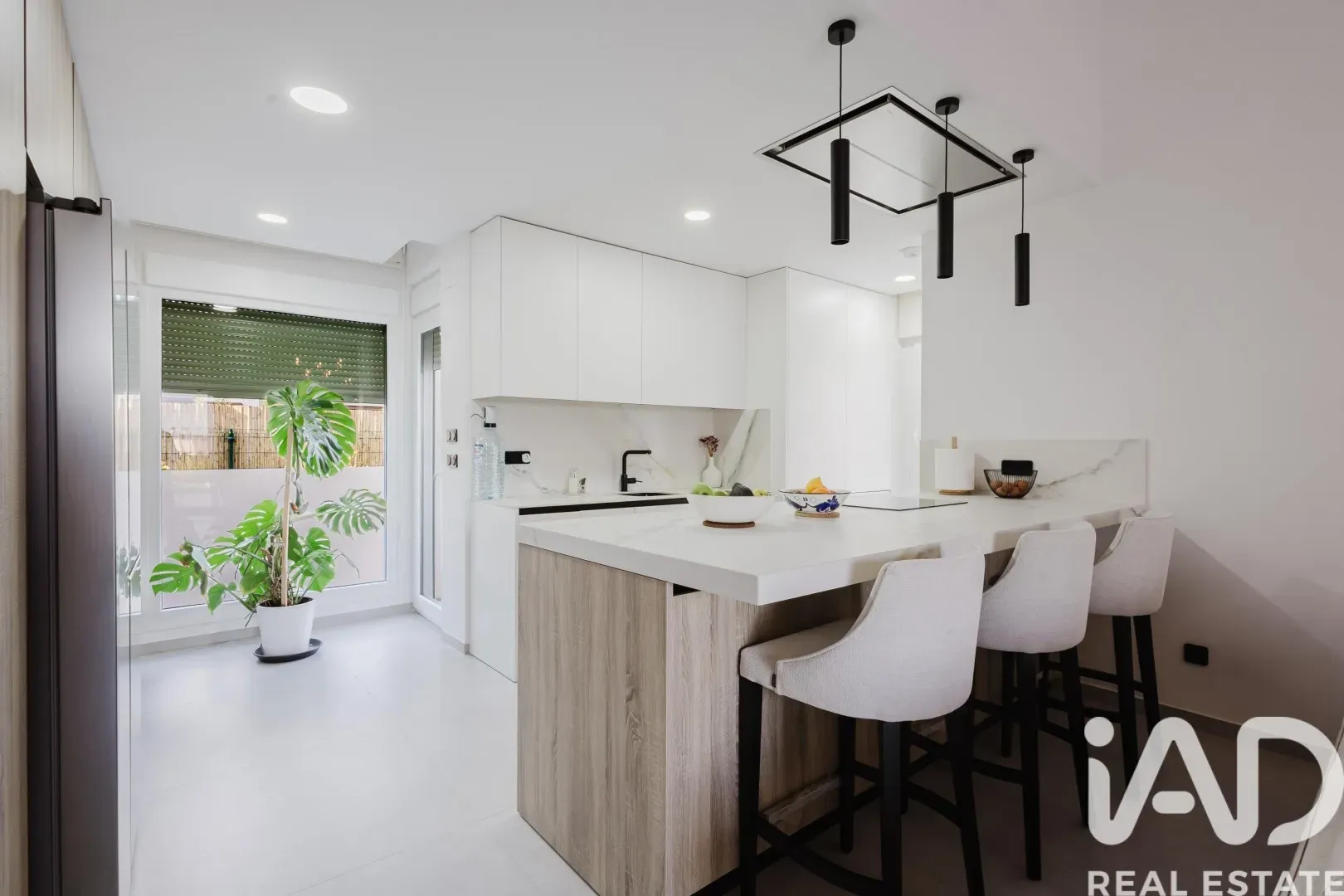 Modern 4-Bed Villa with Pool in Prestigious La Finca Golf, Algorfa - View image 23 of 30