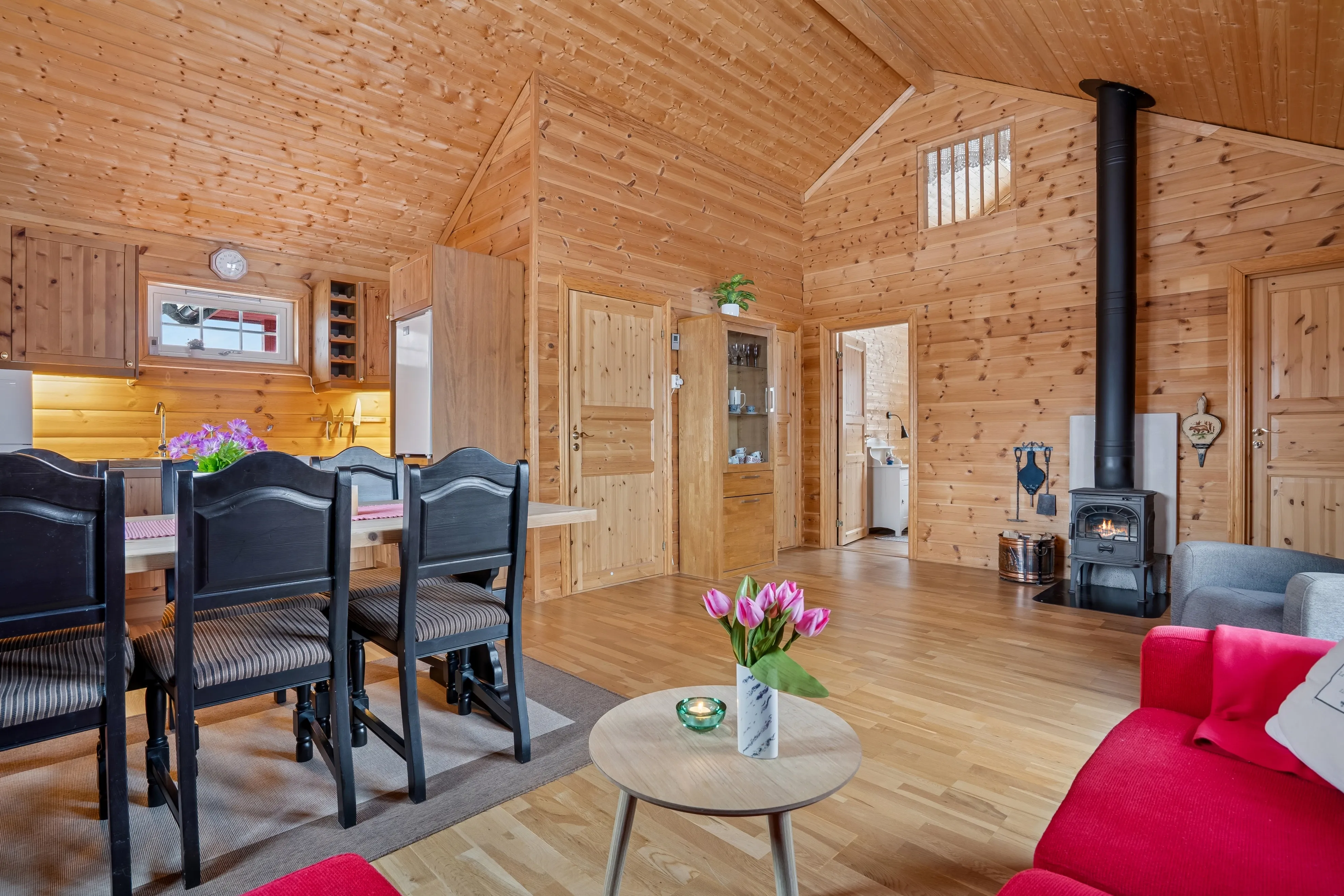 Contemporary 2-Bed Country House with Terrace and Garden in Tranquil Trøndelag - Image 5