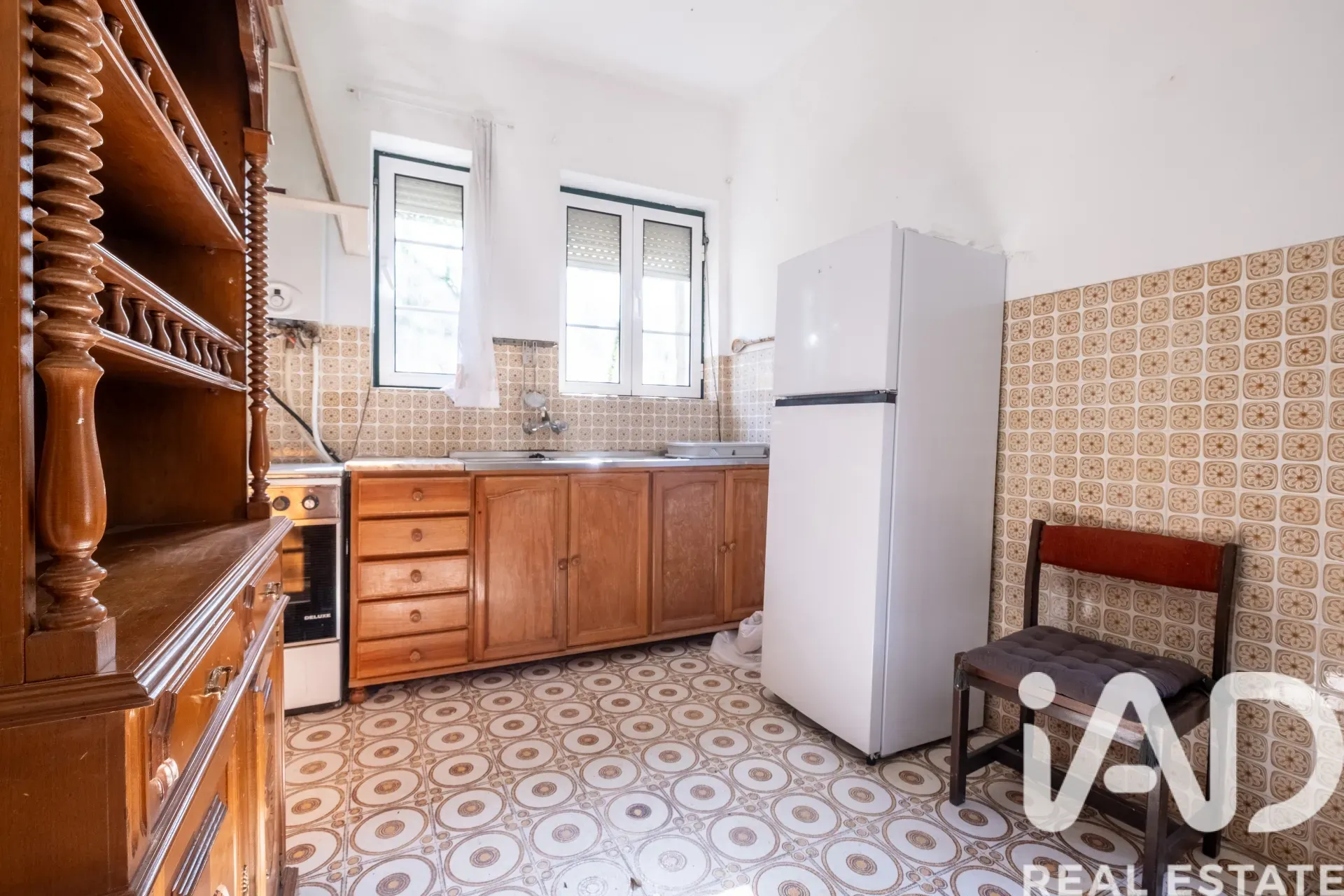 1930s 5-Bedroom House with Garden and Terrace in Scenic Erdeval, Portugal - View image 19 of 37