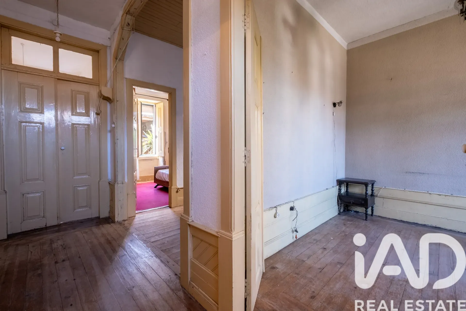 1930s 5-Bedroom House with Garden and Terrace in Scenic Erdeval, Portugal - View image 22 of 37