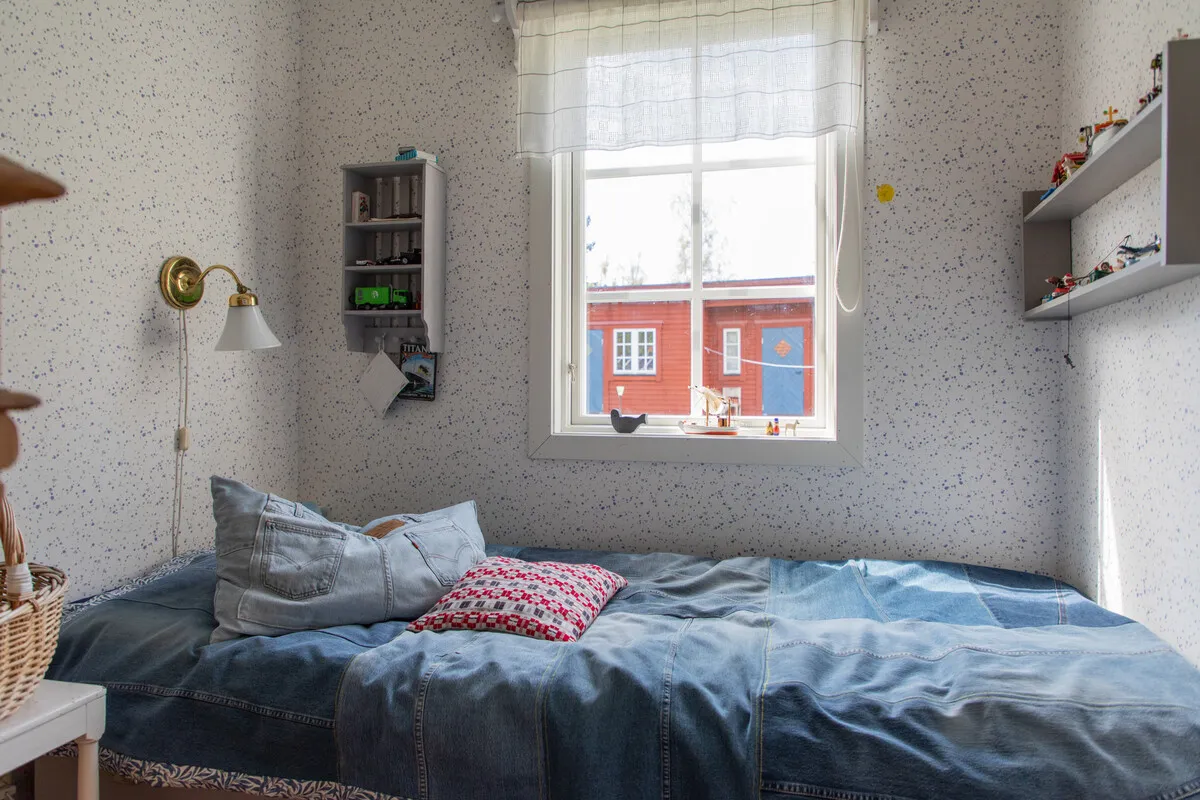 1950s Swedish Archipelago Retreat with Expansive Garden in Gräddö - View image 17 of 39