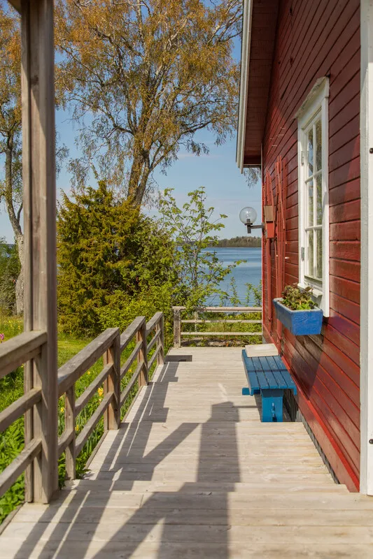 1950s Swedish Archipelago Retreat with Expansive Garden in Gräddö - View image 23 of 39