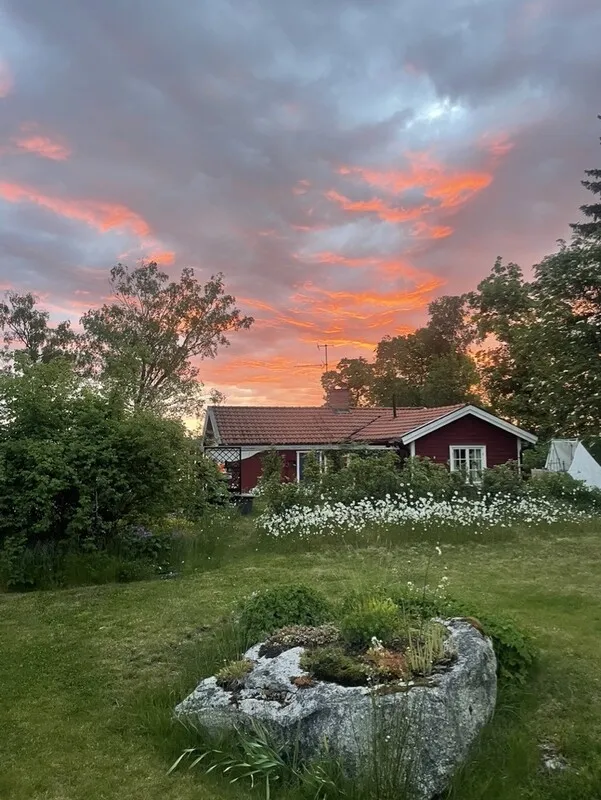 1950s Swedish Archipelago Retreat with Expansive Garden in Gräddö - View image 24 of 39