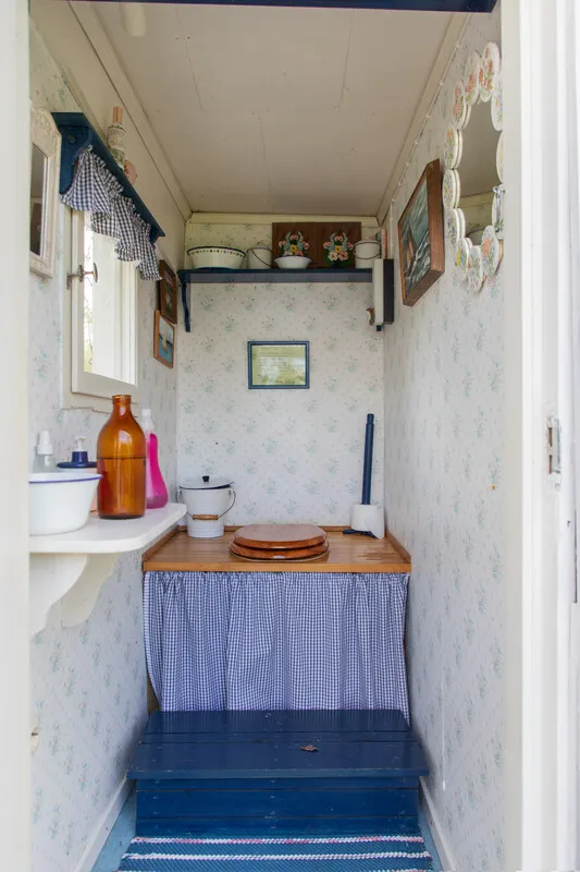 1950s Swedish Archipelago Retreat with Expansive Garden in Gräddö - View image 34 of 39