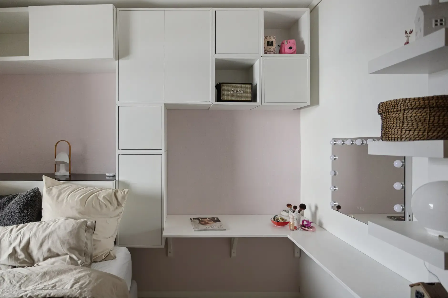 Spacious 4-Bedroom Townhouse in Bergen with Garden and Electric Car Garage - View image 33 of 47