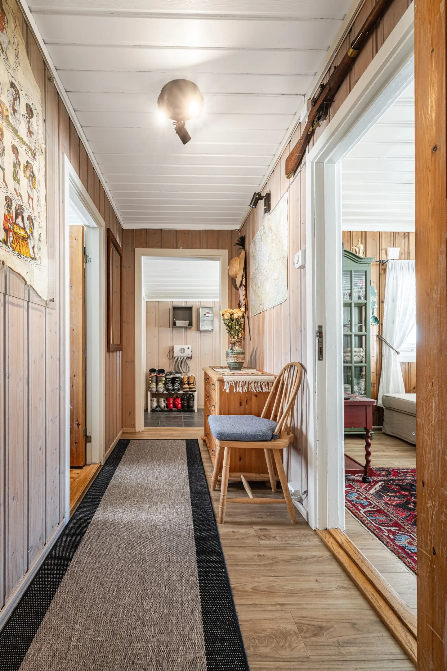1960s Hemsedal Cabin with Mountain Views and Outdoor Recreation - View image 25 of 32