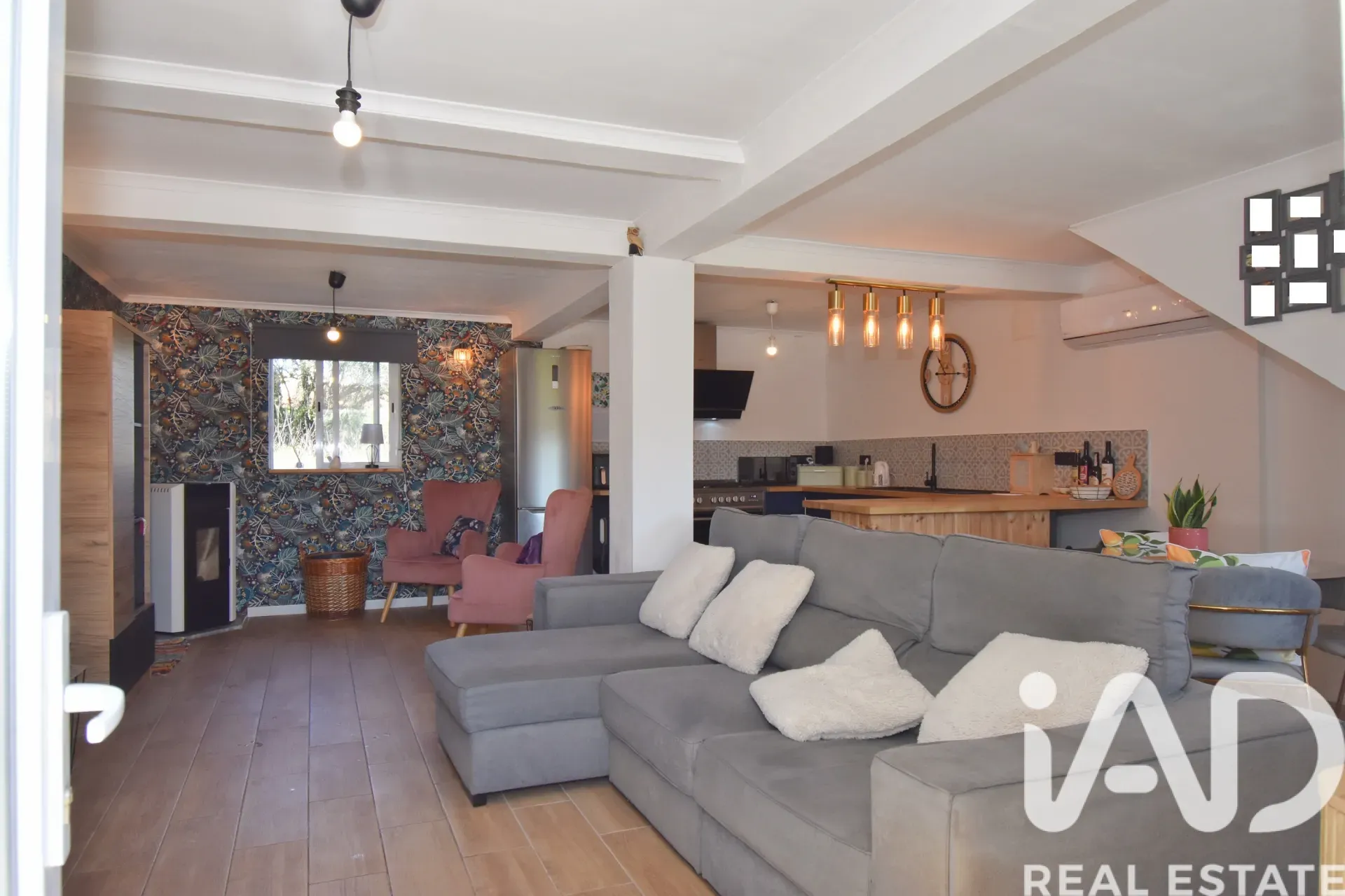 1970s Five-Bedroom House with Garden and Dual Kitchens in Cumeeira, Portugal - View image 7 of 40