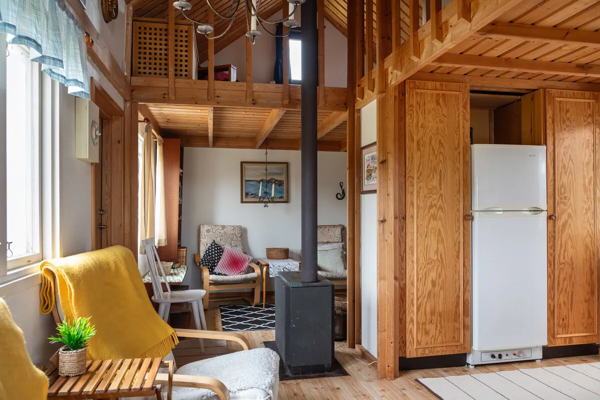 1909 Swedish Coastal Retreat with Expansive Gardens in Loftahammar - View image 11 of 58