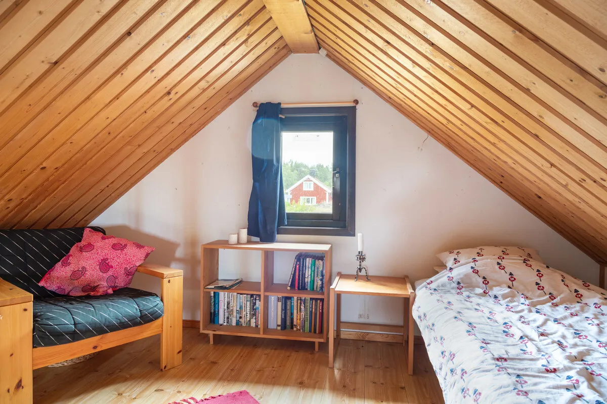 1909 Swedish Coastal Retreat with Expansive Gardens in Loftahammar - View image 19 of 58