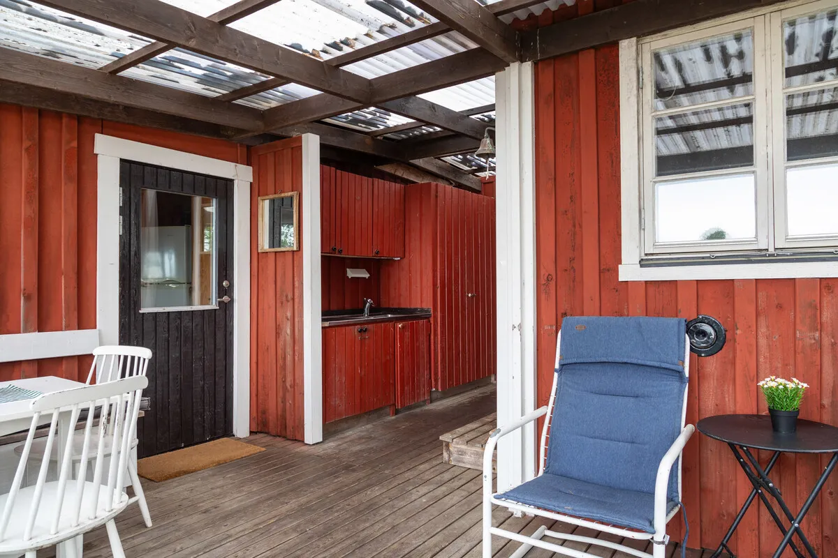 1909 Swedish Coastal Retreat with Expansive Gardens in Loftahammar - View image 21 of 58