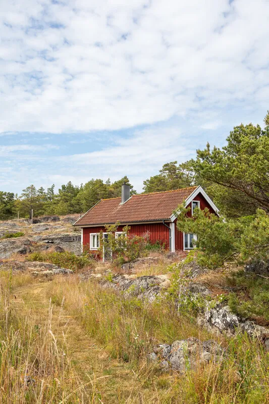 1909 Swedish Coastal Retreat with Expansive Gardens in Loftahammar - View image 35 of 58