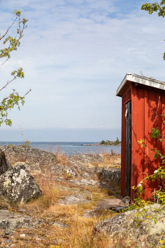 1909 Swedish Coastal Retreat with Expansive Gardens in Loftahammar - View image 36 of 58