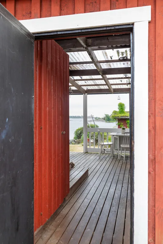 1909 Swedish Coastal Retreat with Expansive Gardens in Loftahammar - View image 45 of 58