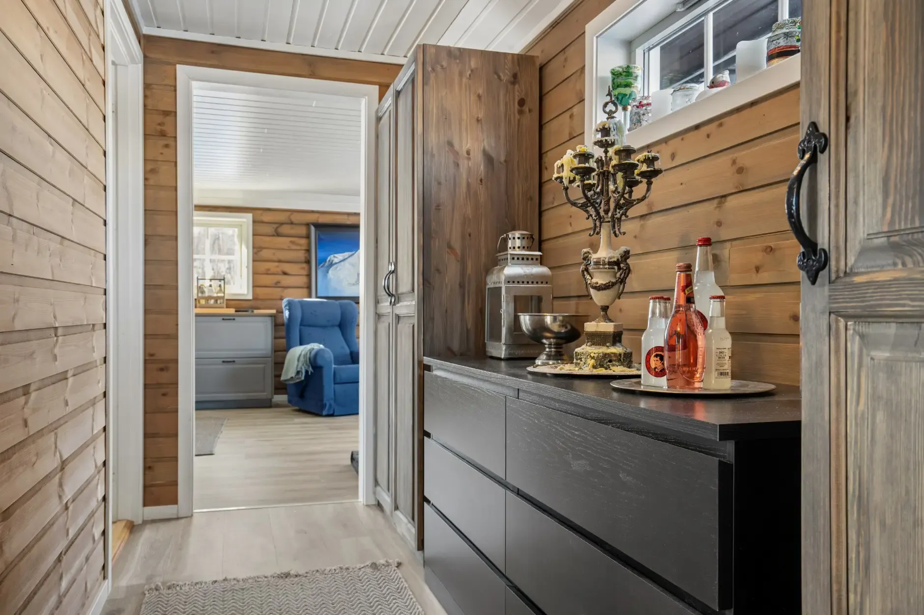 Modern 4-Bedroom Cabin with Mountain Access in Sulitjelma, Norway - Image 5