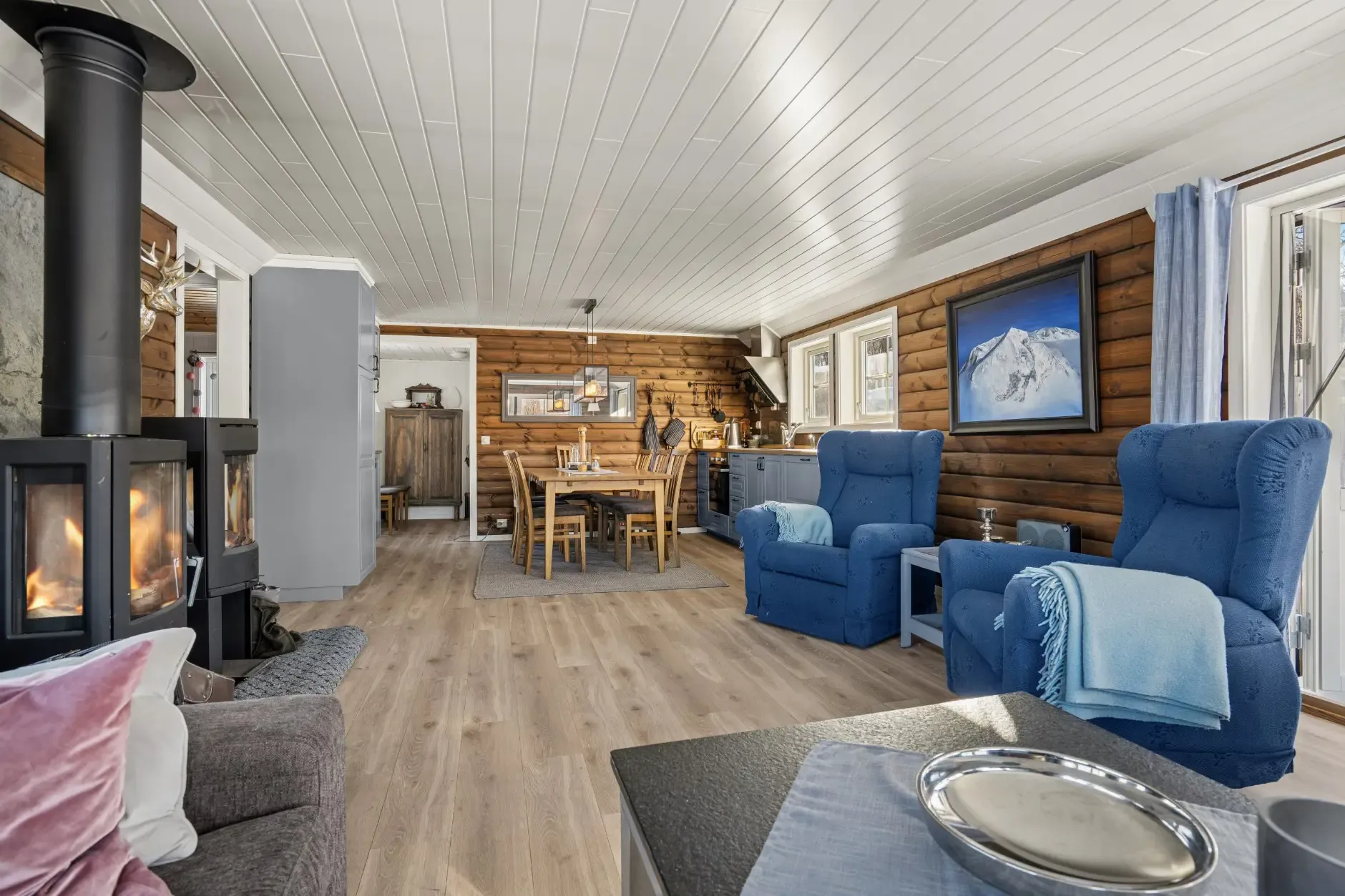 Modern 4-Bedroom Cabin with Mountain Access in Sulitjelma, Norway - View image 9 of 32