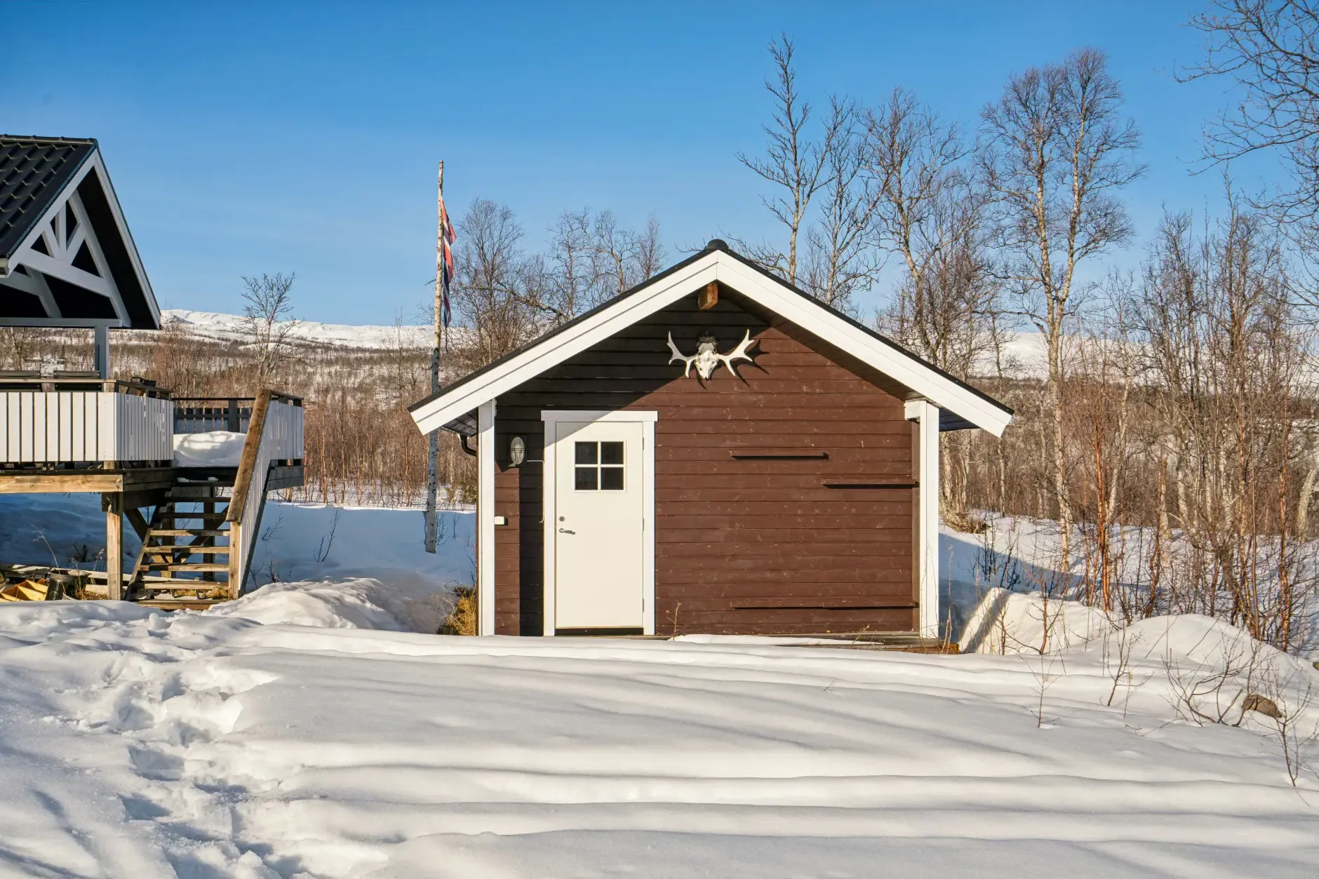 Modern 4-Bedroom Cabin with Mountain Access in Sulitjelma, Norway - View image 21 of 32