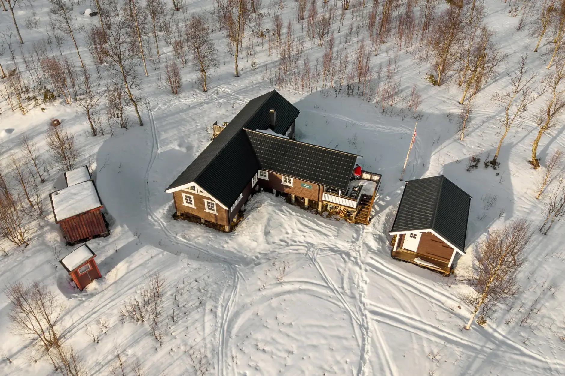 Modern 4-Bedroom Cabin with Mountain Access in Sulitjelma, Norway - View image 27 of 32