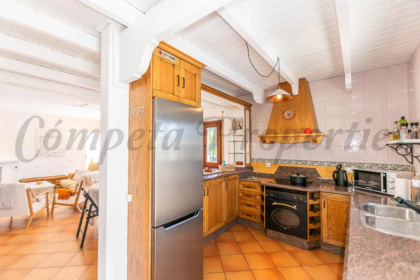 Andalusian Retreat: 3-Bedroom Country House with Pool in Cómpeta, Málaga - View image 14 of 21