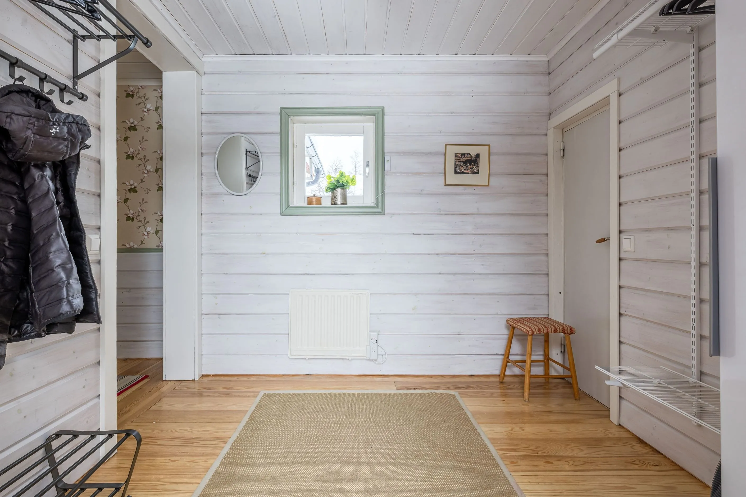 1960s Swedish Country House with 5 Bedrooms in Scenic Härjedalen - Image 3