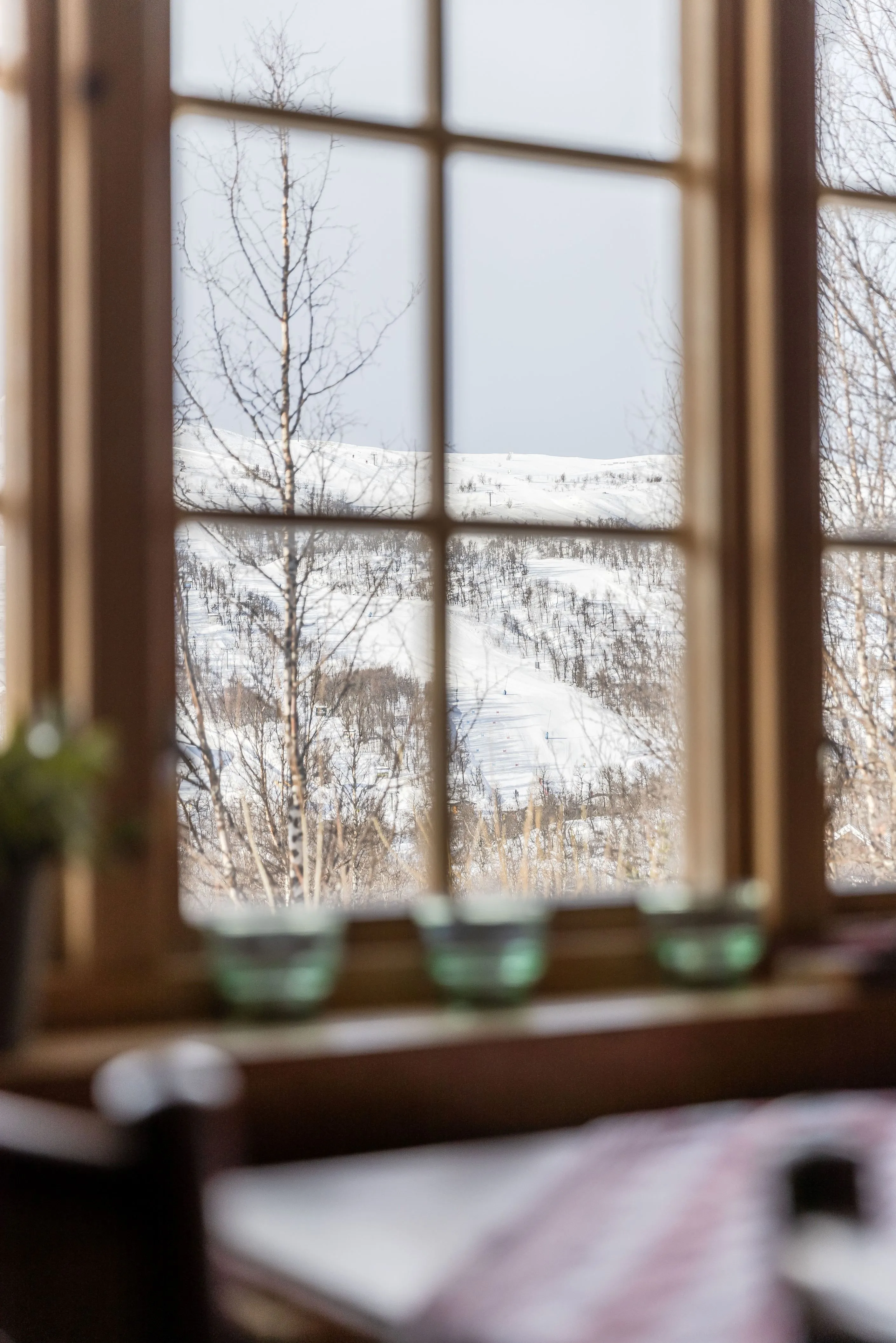 1970s Cabin with Expansive Lot near Ski Slopes in Tänndalen Sweden - View image 8 of 32