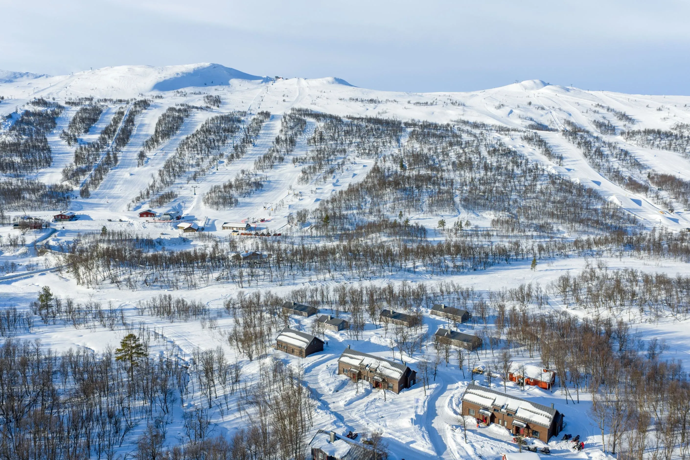 1970s Cabin with Expansive Lot near Ski Slopes in Tänndalen Sweden - View image 31 of 32