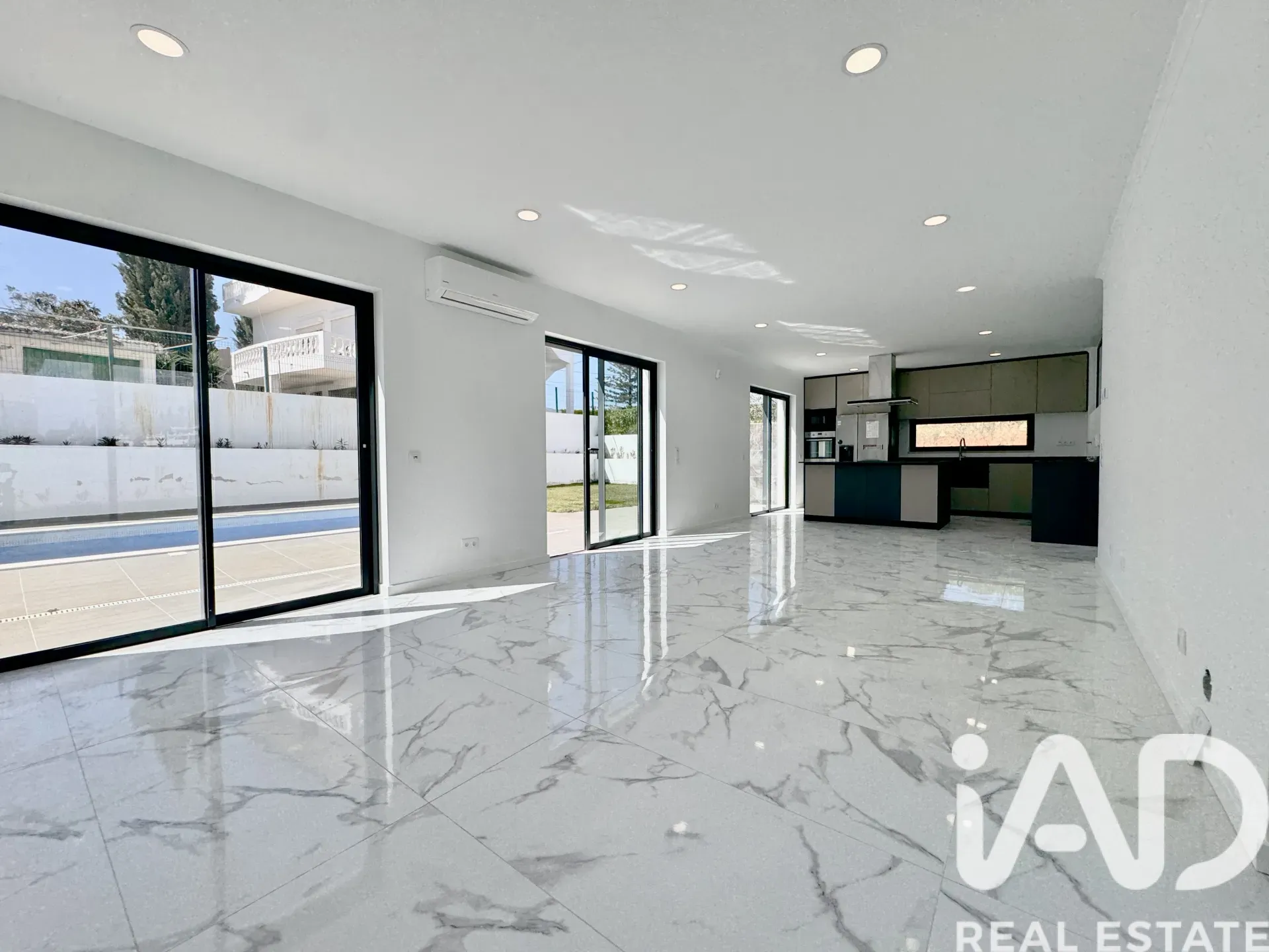 Modern 3-Bedroom House with Pool and Garden in Sunny Lagos, Portugal - View image 13 of 33